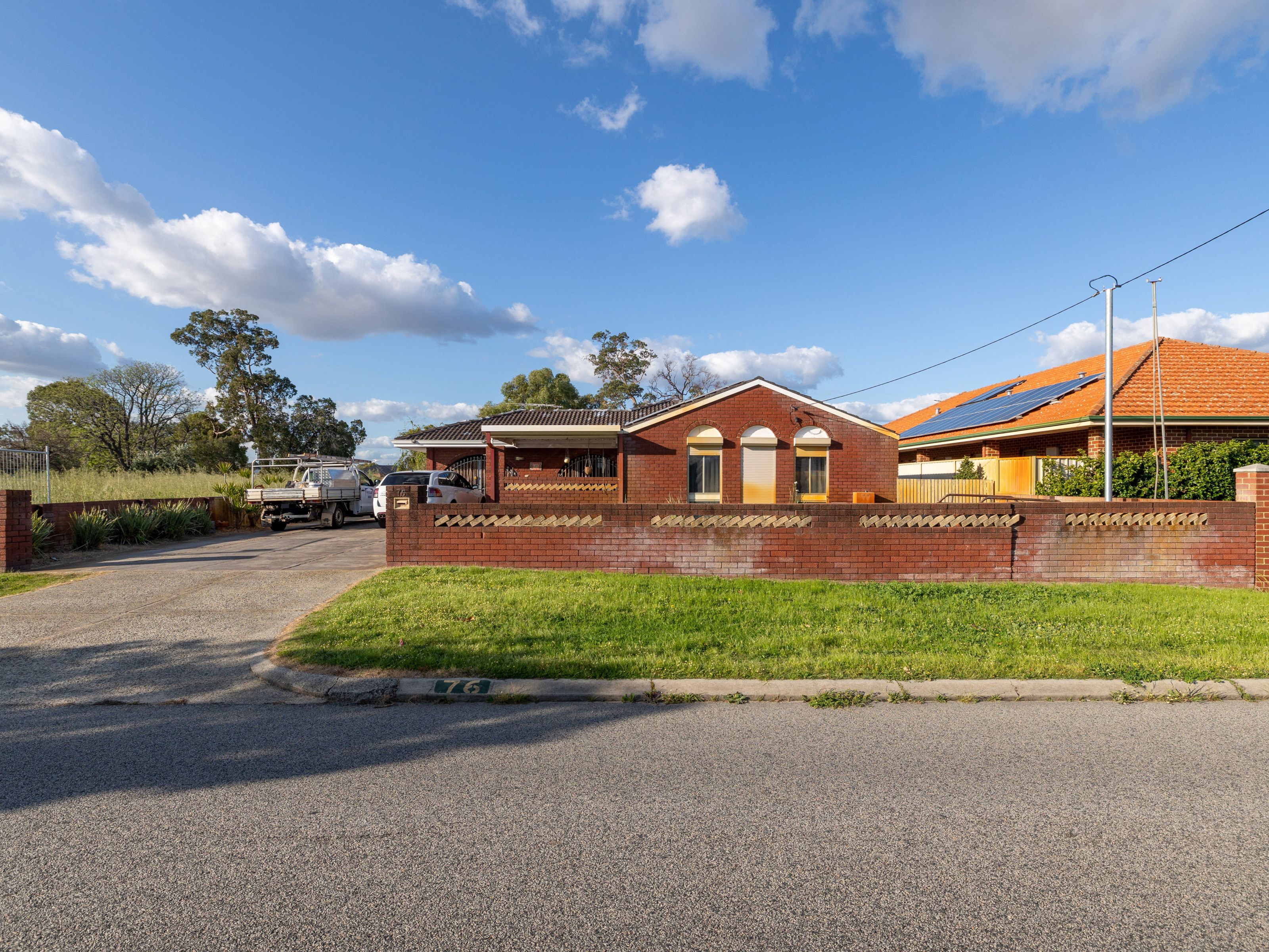 76 Elizabeth Street — photo 3 of 30