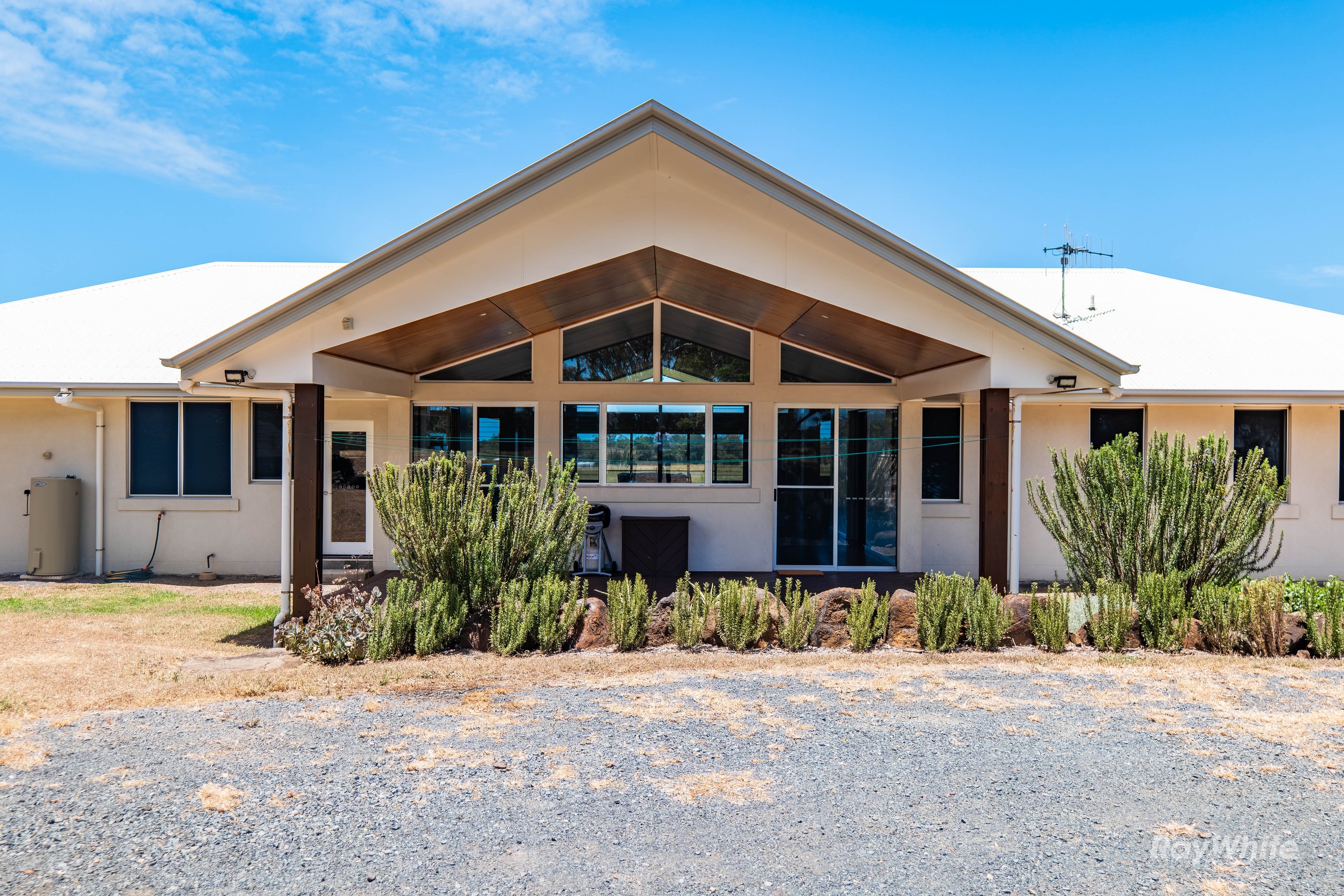 86 Harts Road, Elliott Heads, QLD 4670