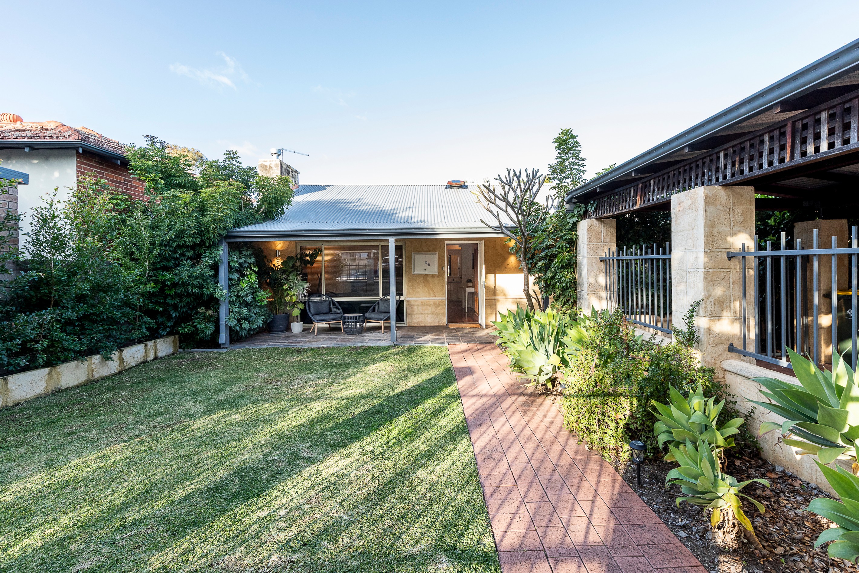 84 Shakespeare Street, Mount Hawthorn, WA 6016