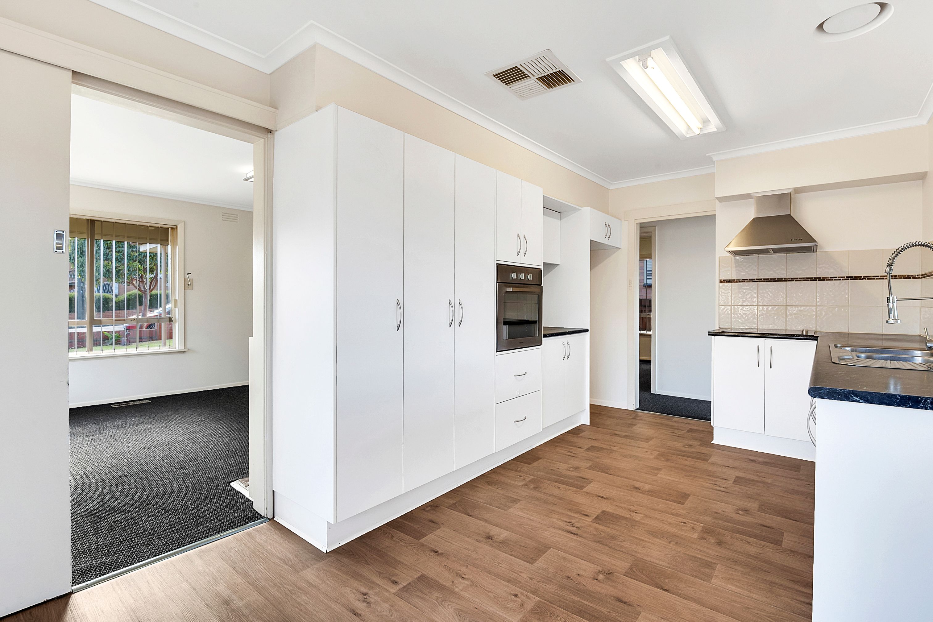 129 Dunne Street — photo 4 of 15