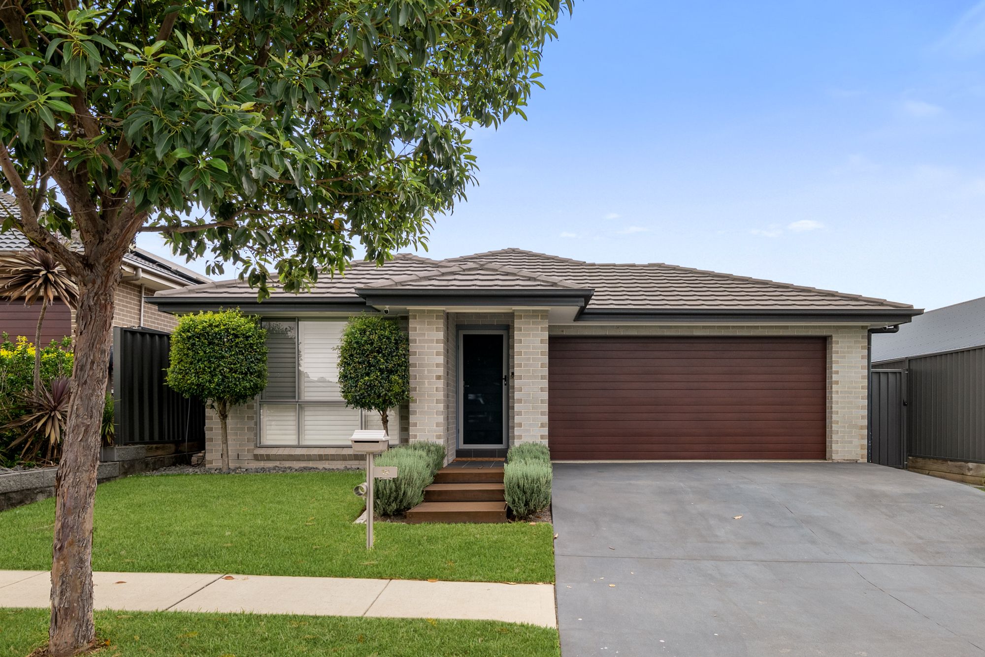 19 Discovery Circuit, Gregory Hills NSW 2557