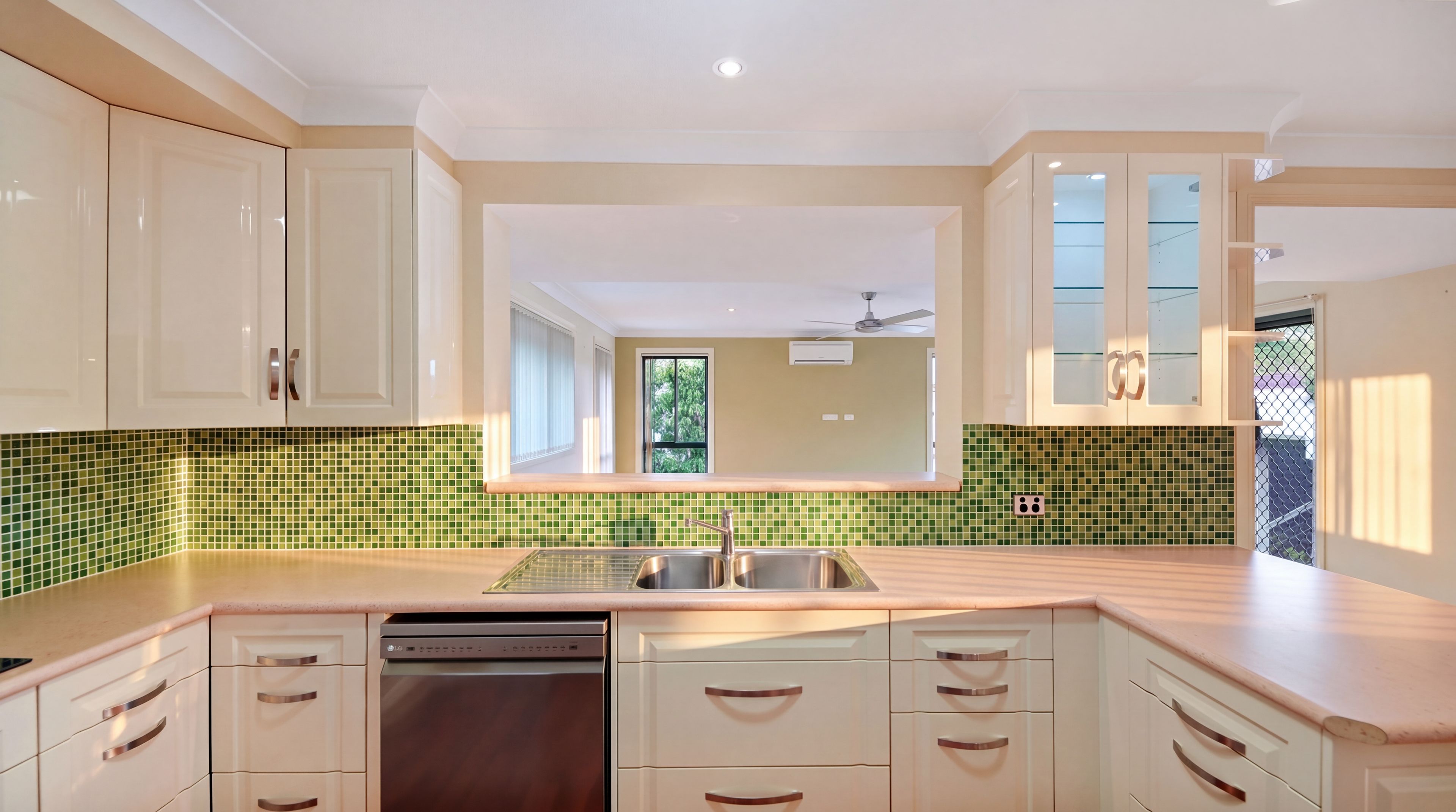 57 Riverdale Court — photo 9 of 21