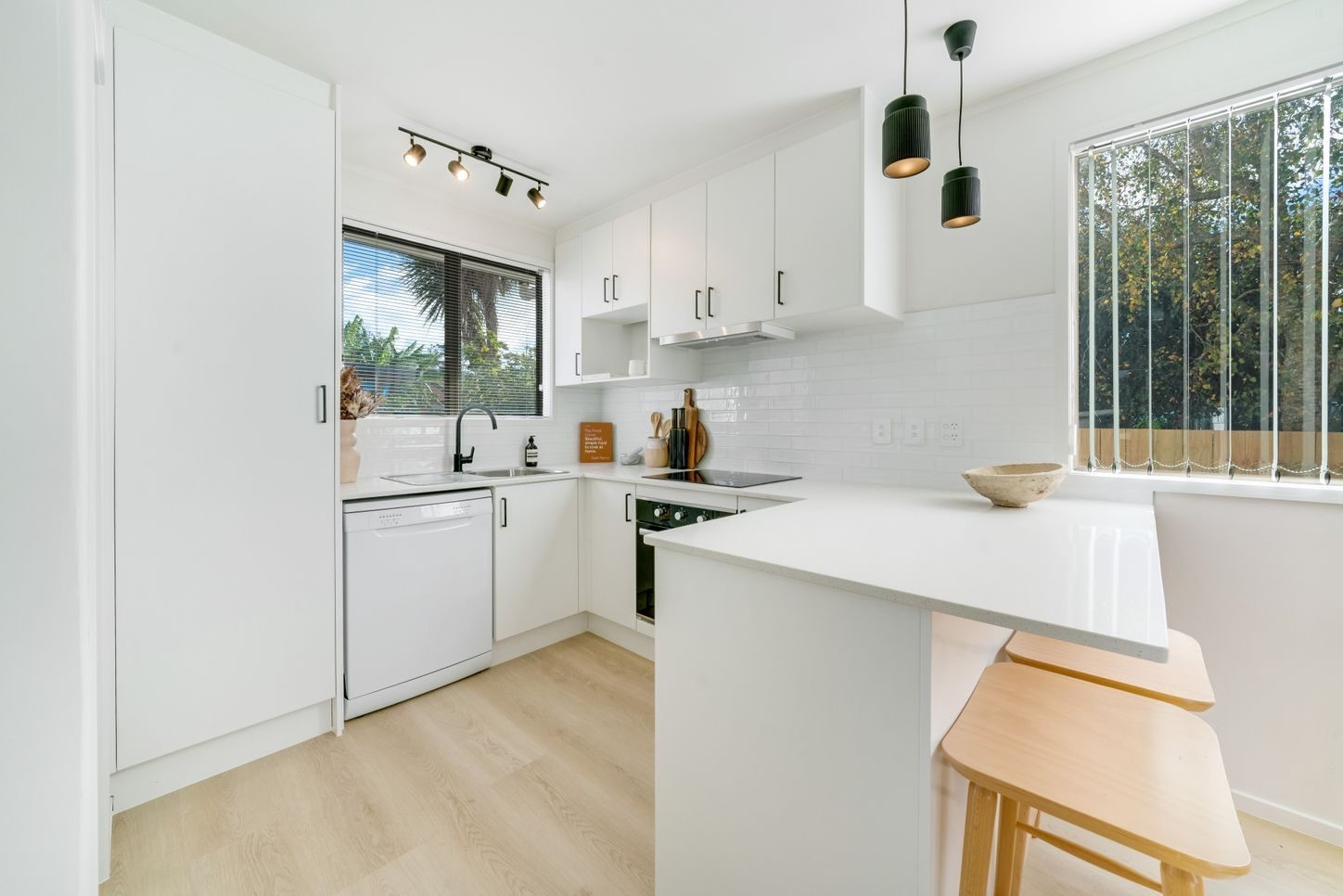 2/7 Mon Desir Place, Manurewa, Manukau City