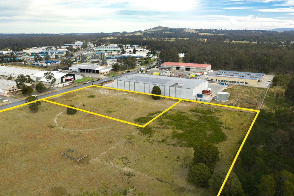 1 Norfolk Avenue, South Nowra, NSW 2541
