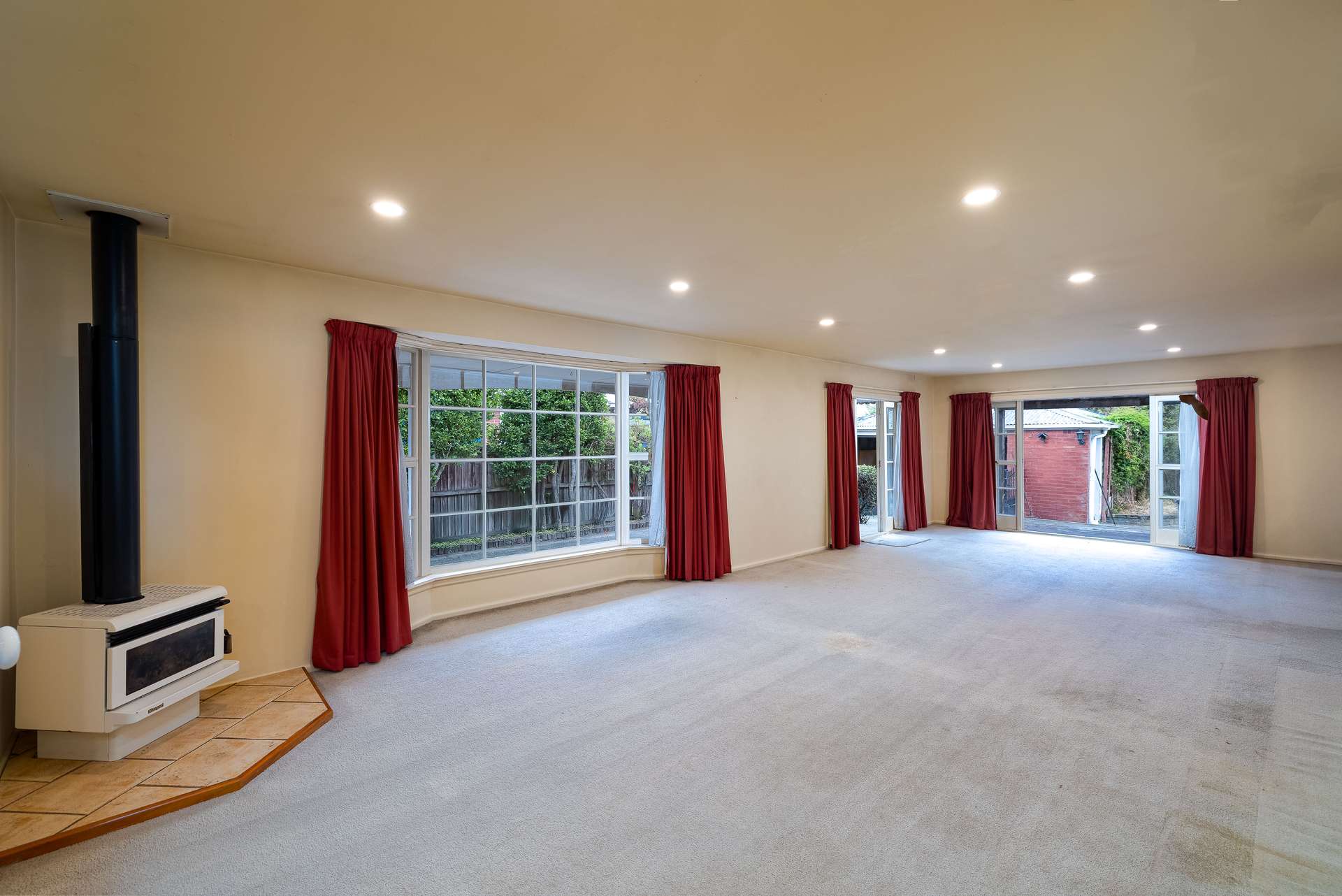 12 Newbridge Place photo 2