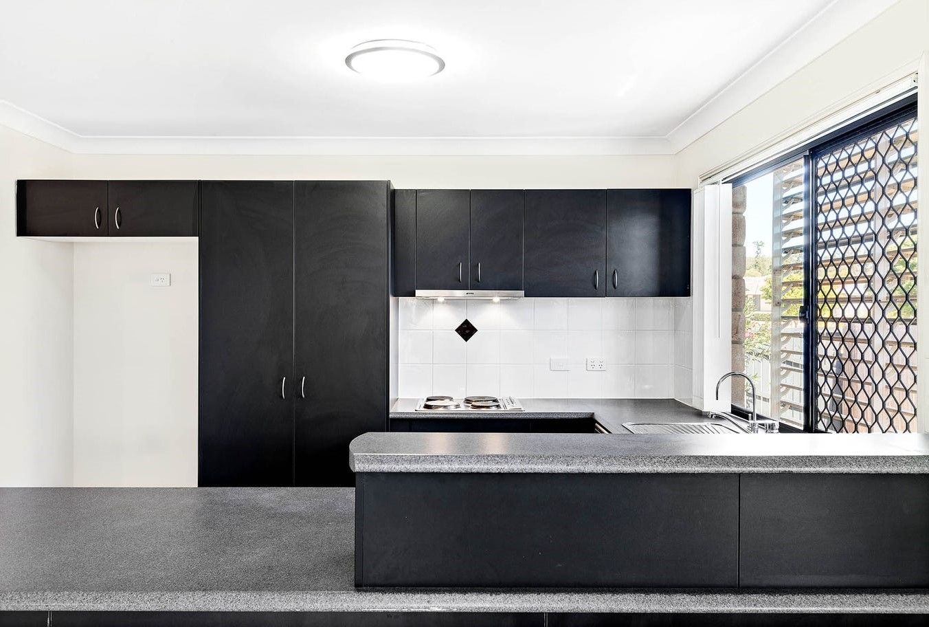 33 Collins Street, Collingwood Park, QLD 4301