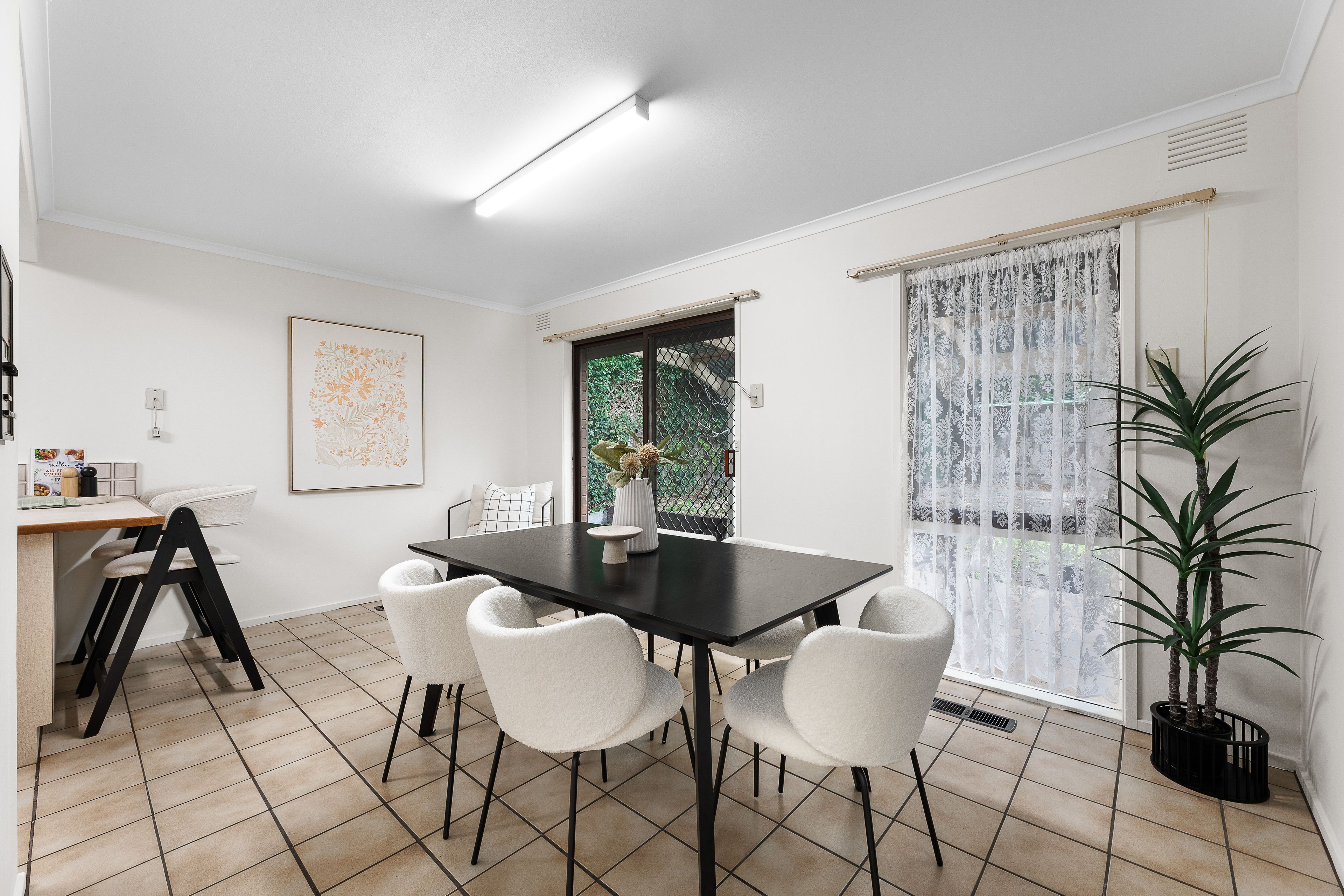 33 Roehampton Avenue — photo 5 of 14