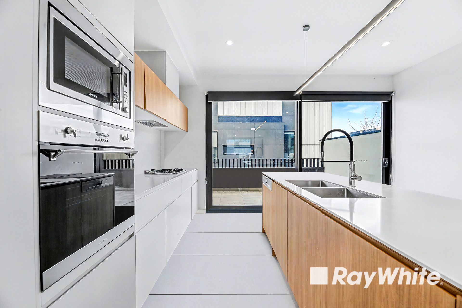 152 Keneally Street — photo 4 of 14