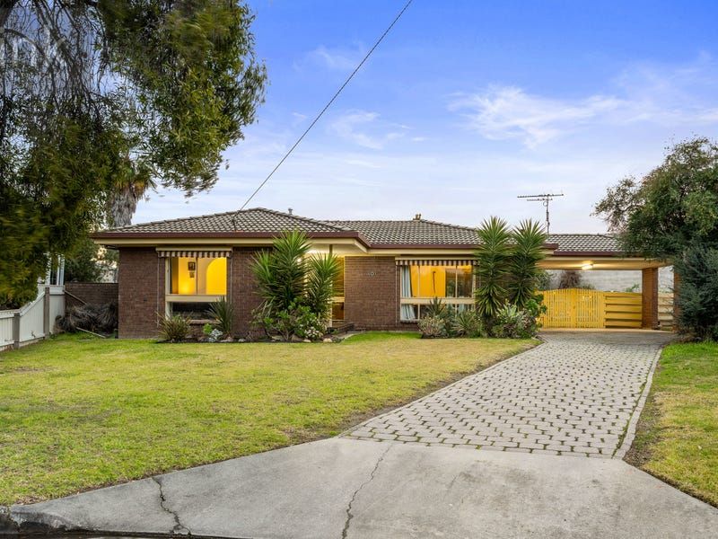 401 Elton Court, Lavington NSW 2641