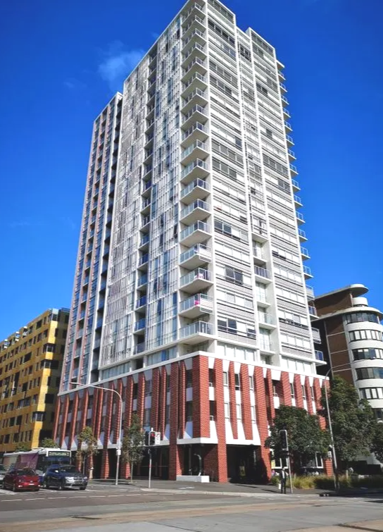 307/15 Gadigal Avenue — photo 6 of 6
