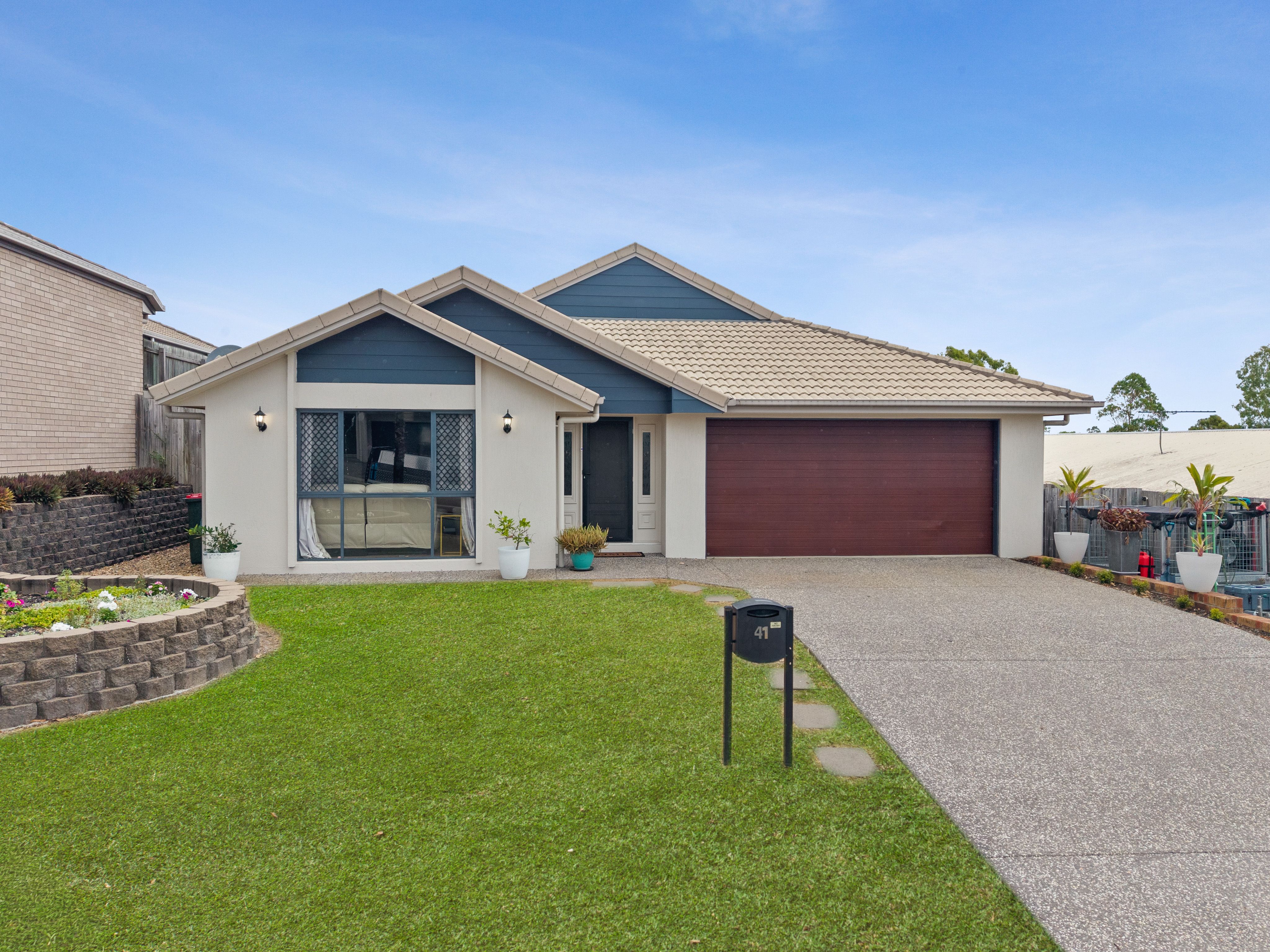 41 Outlook Drive, Waterford, QLD 4133