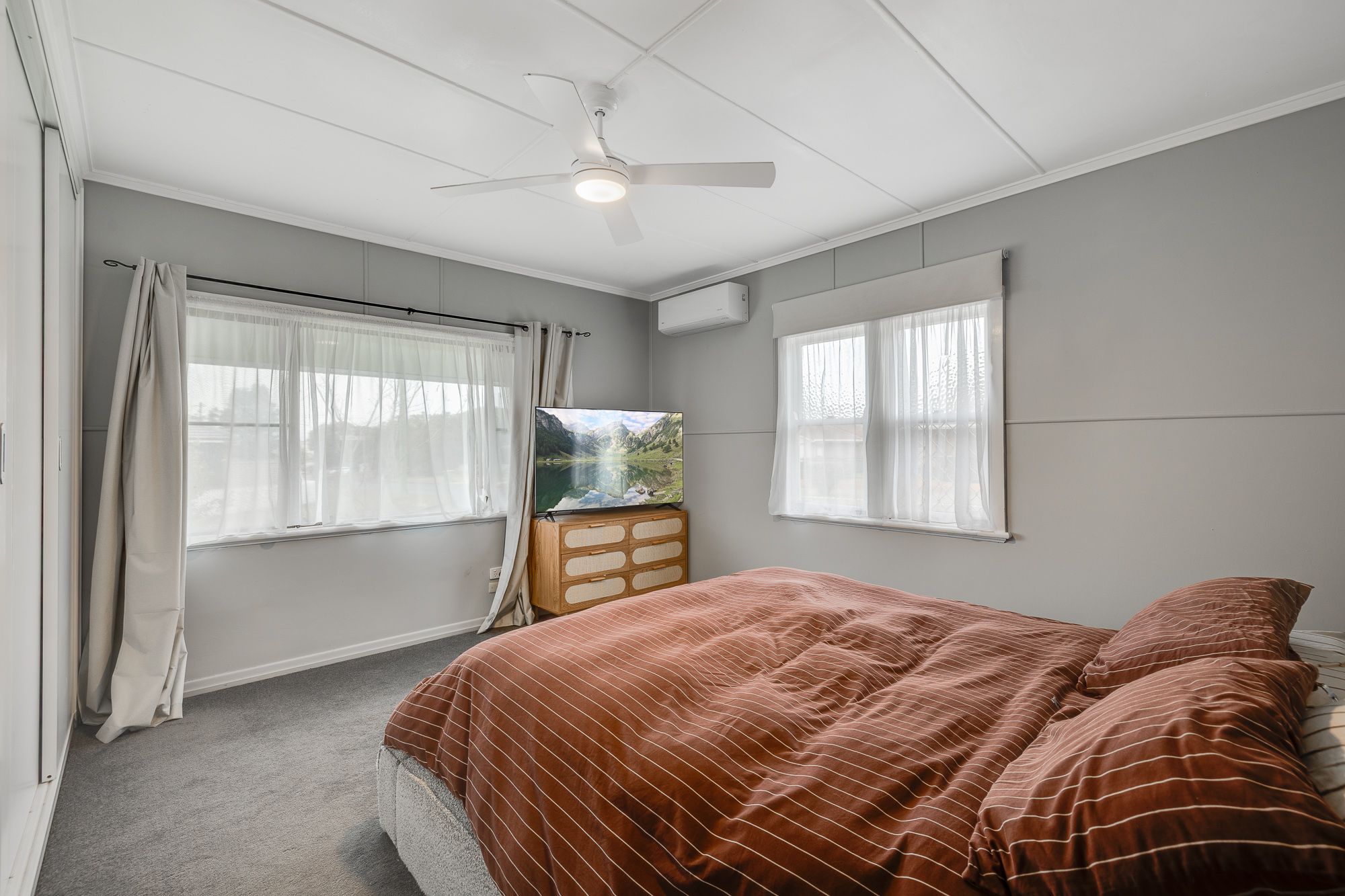 15 Rosina Street — photo 6 of 13