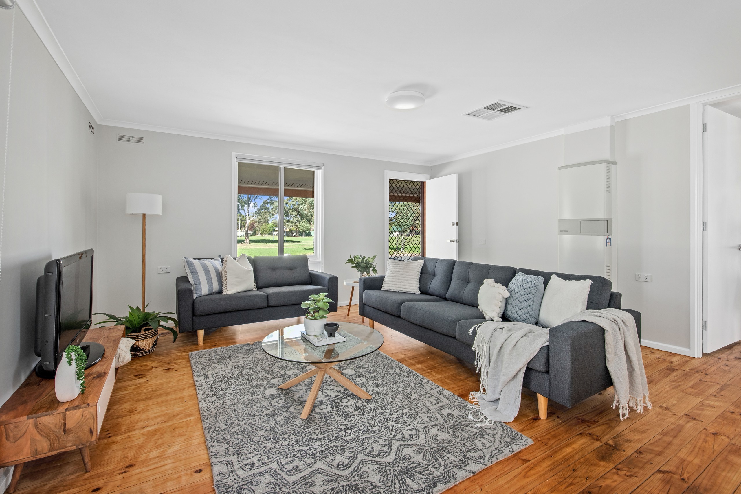 2 Gordon Street, Springdale Heights, NSW 2641