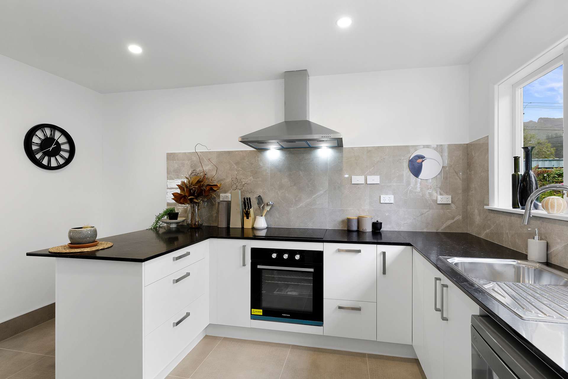 49 Bledisloe Crescent photo 2