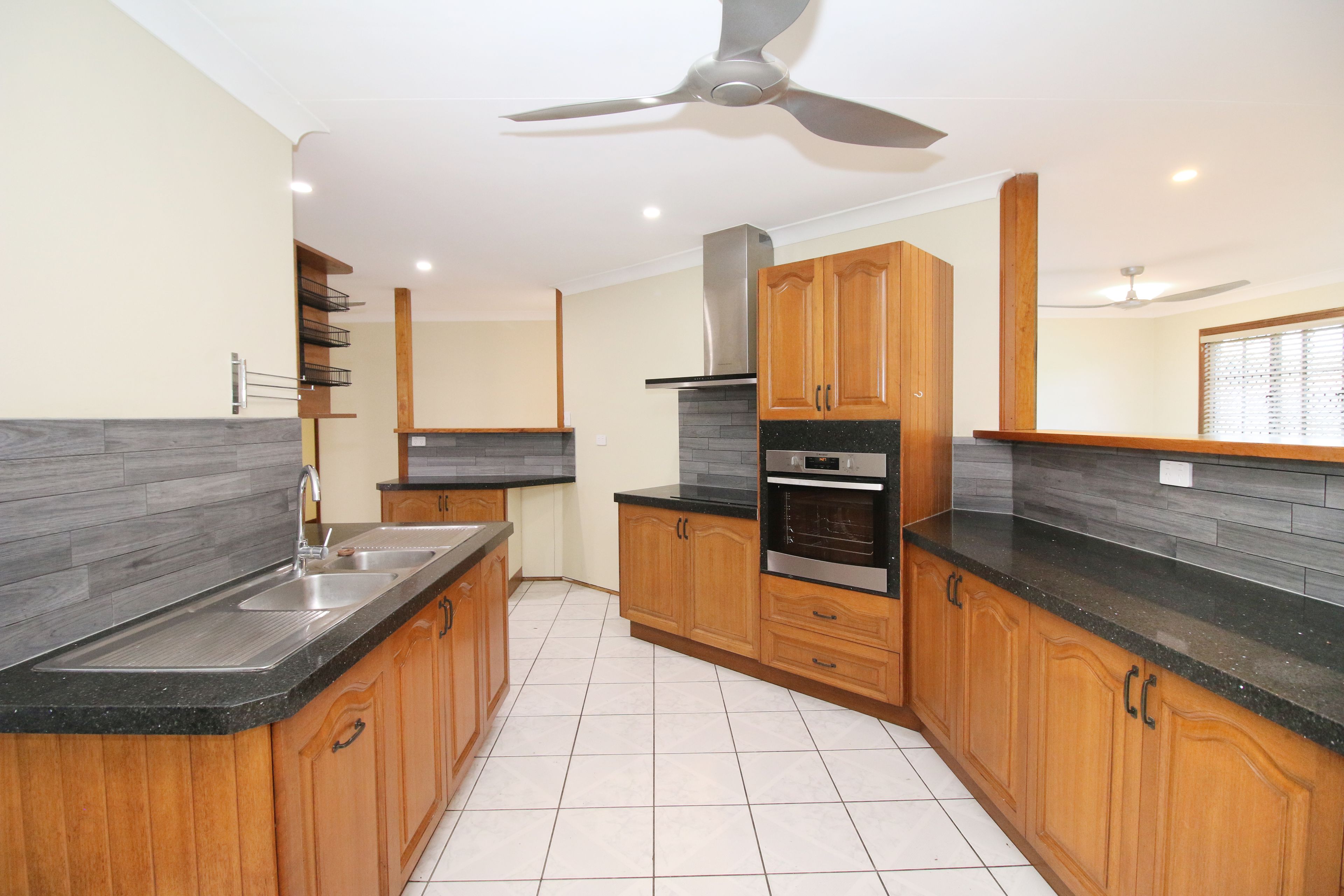36 Bligh Street, Heatley, QLD 4814