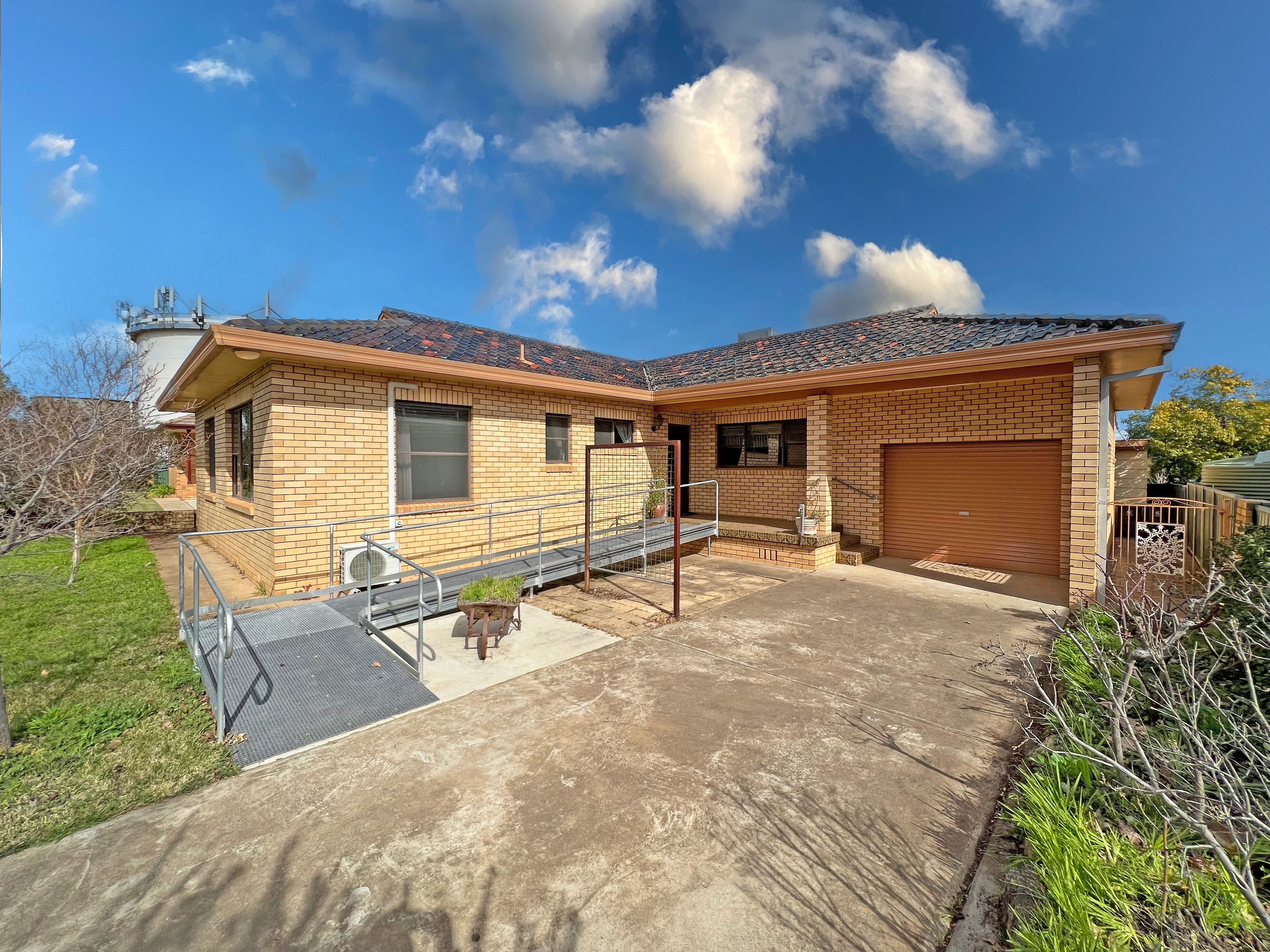 8 Gale Street, Forbes, NSW 2871