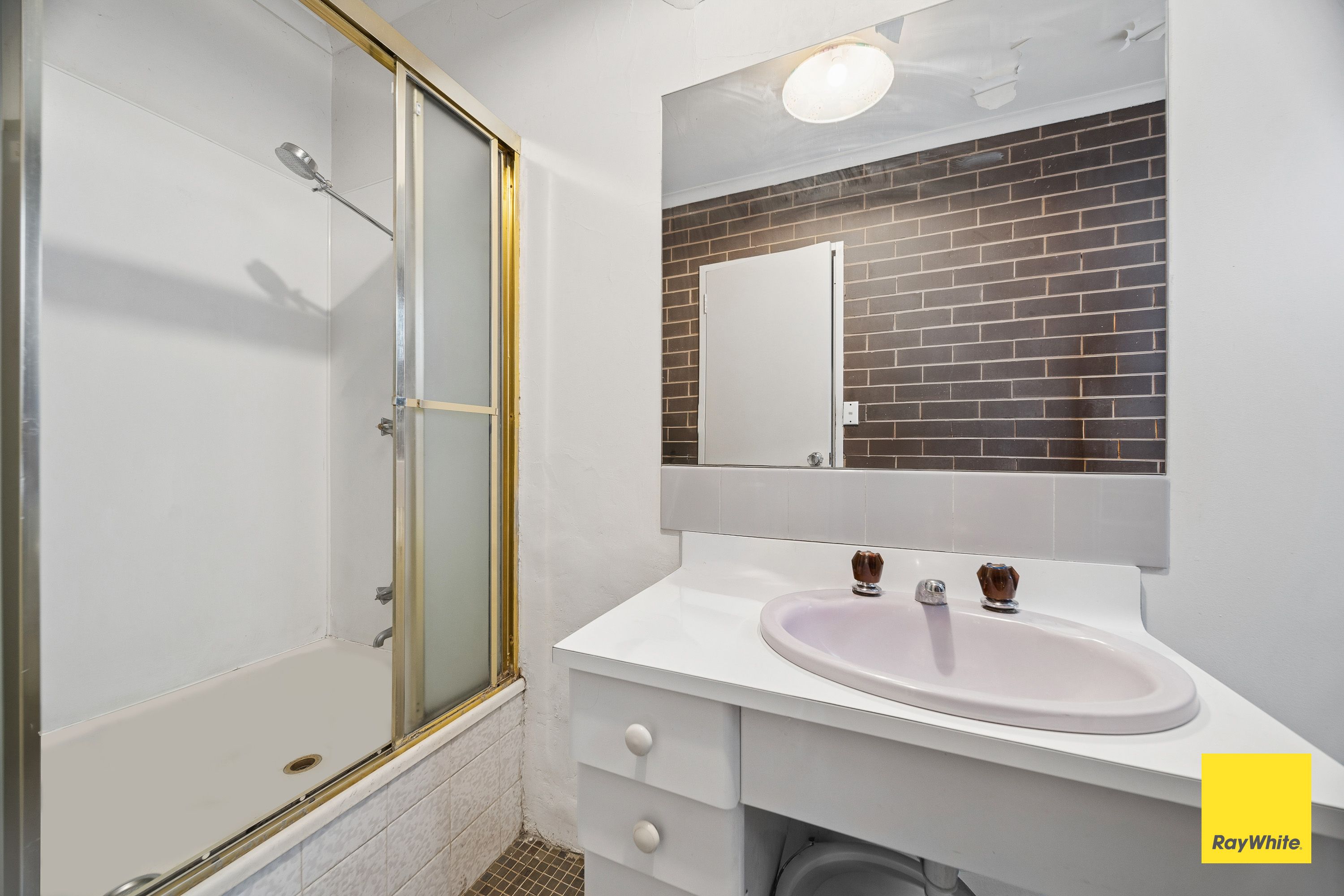 2/32 Hopetoun Street — photo 7 of 13