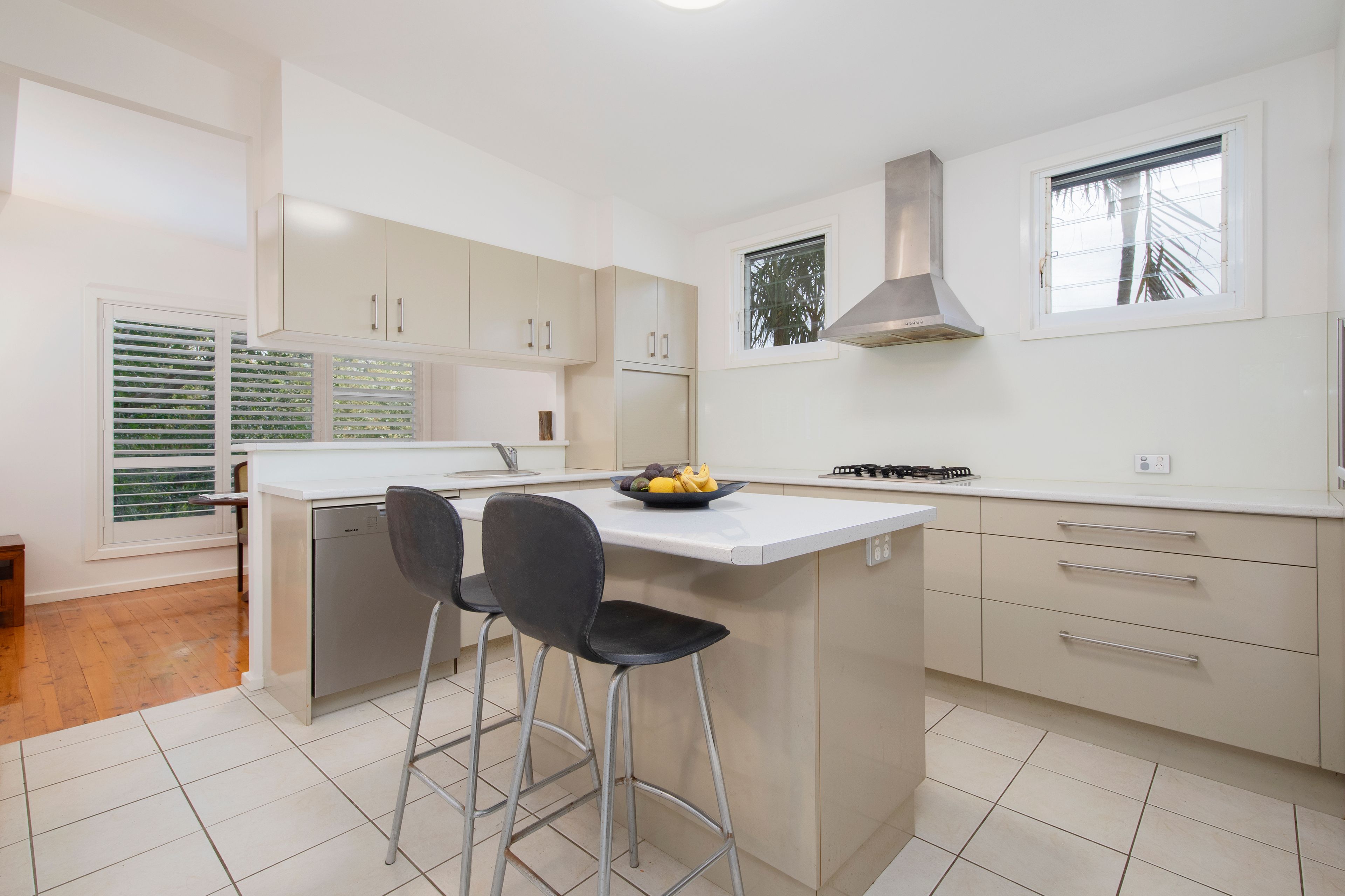 35 Kahibah Road — photo 11 of 17
