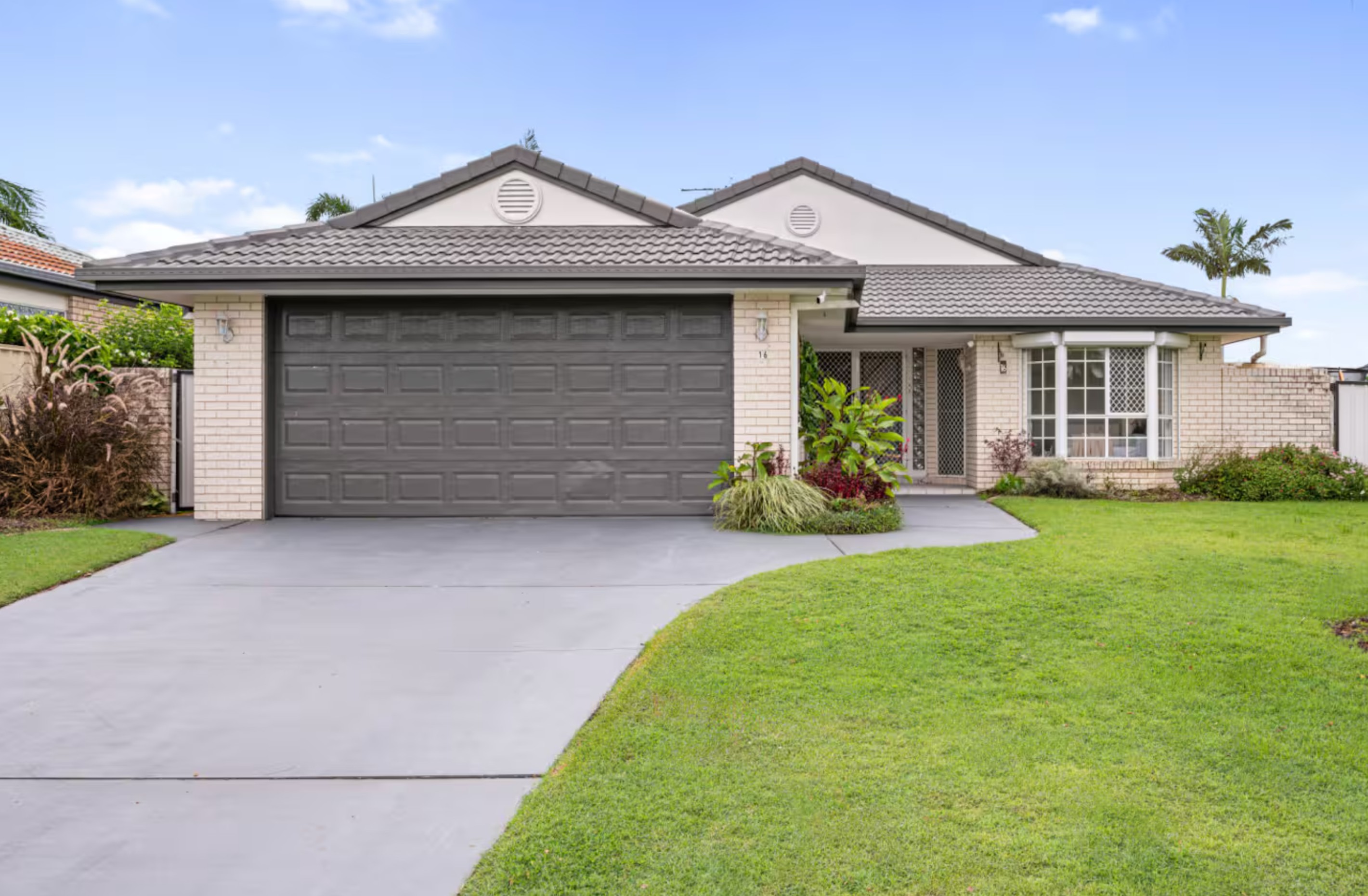 16 Topsail Circuit, Banksia Beach, QLD 4507