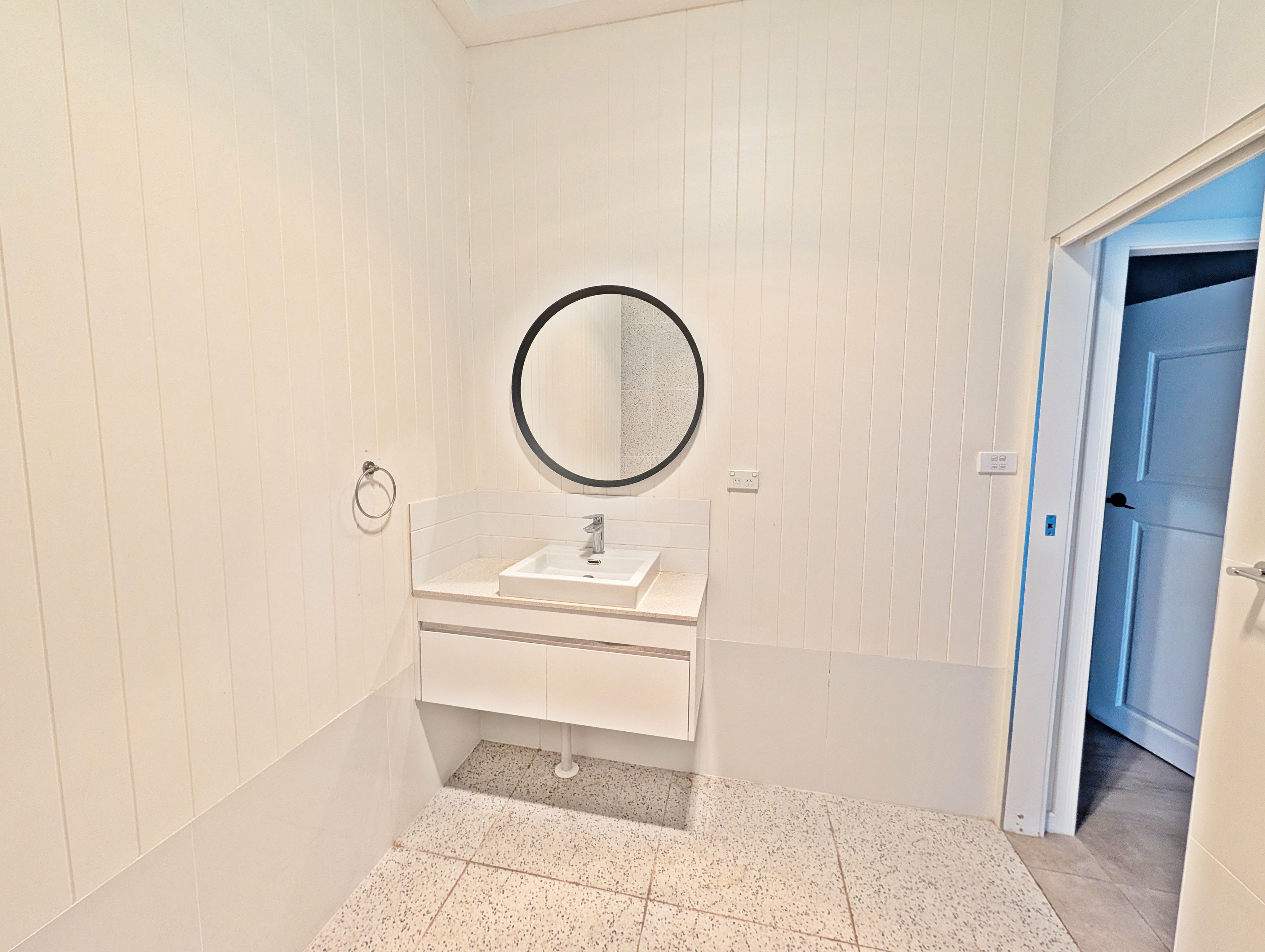 76A Lawrence Hargrave Road — photo 7 of 17