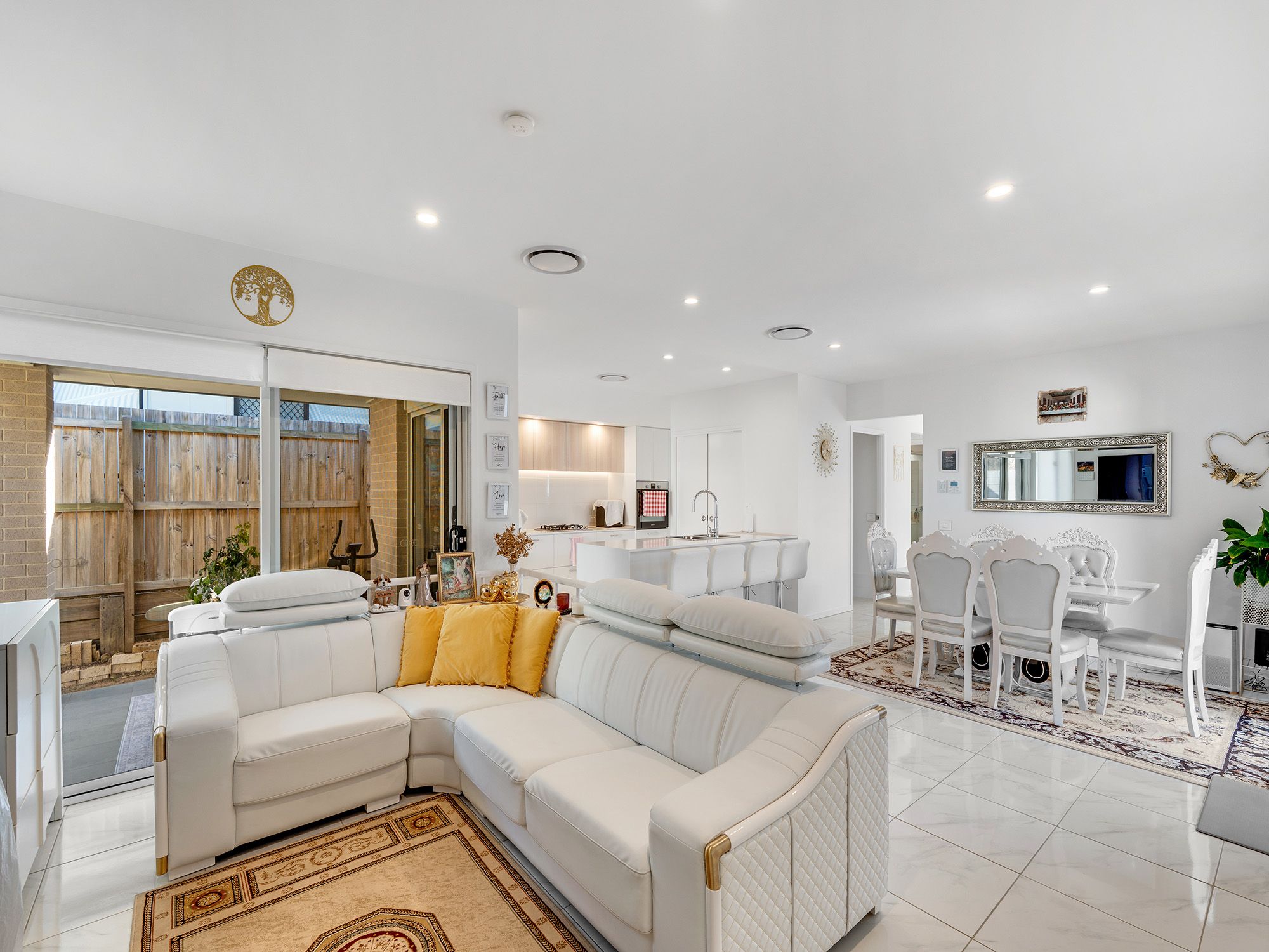 45 Cambridge Way — photo 15 of 20