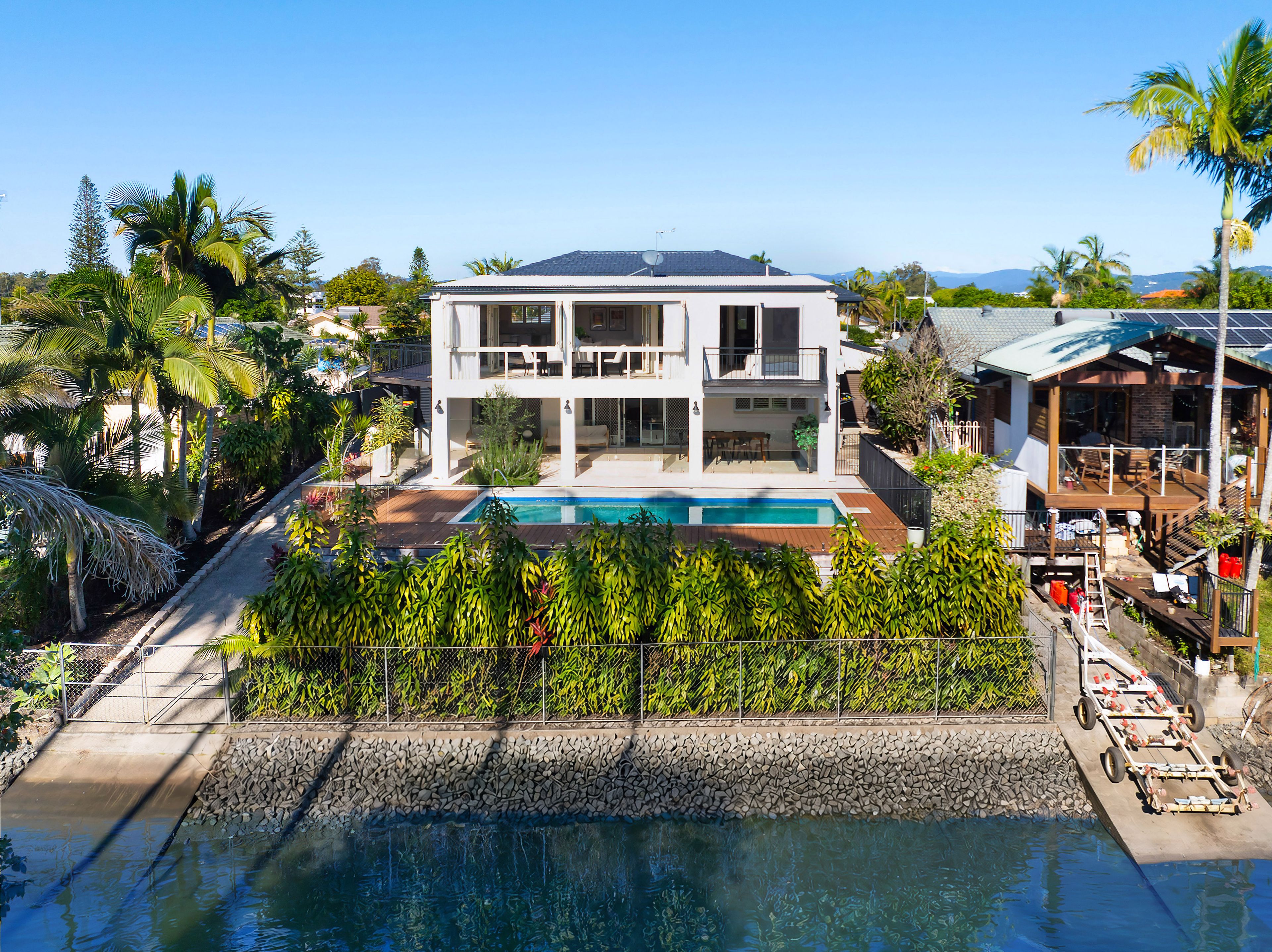 64 River Crescent, Broadbeach Waters, QLD 4218