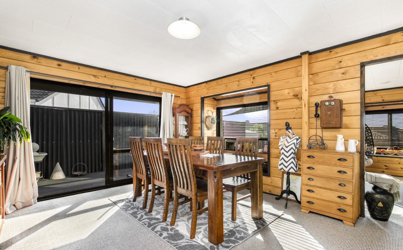 5 Hadley wood Drive, Wattle Downs, Manukau City