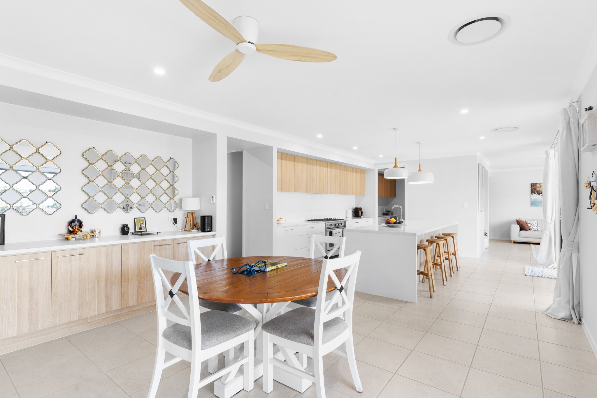 7 Majestic Place, Jones Hill, QLD 4570