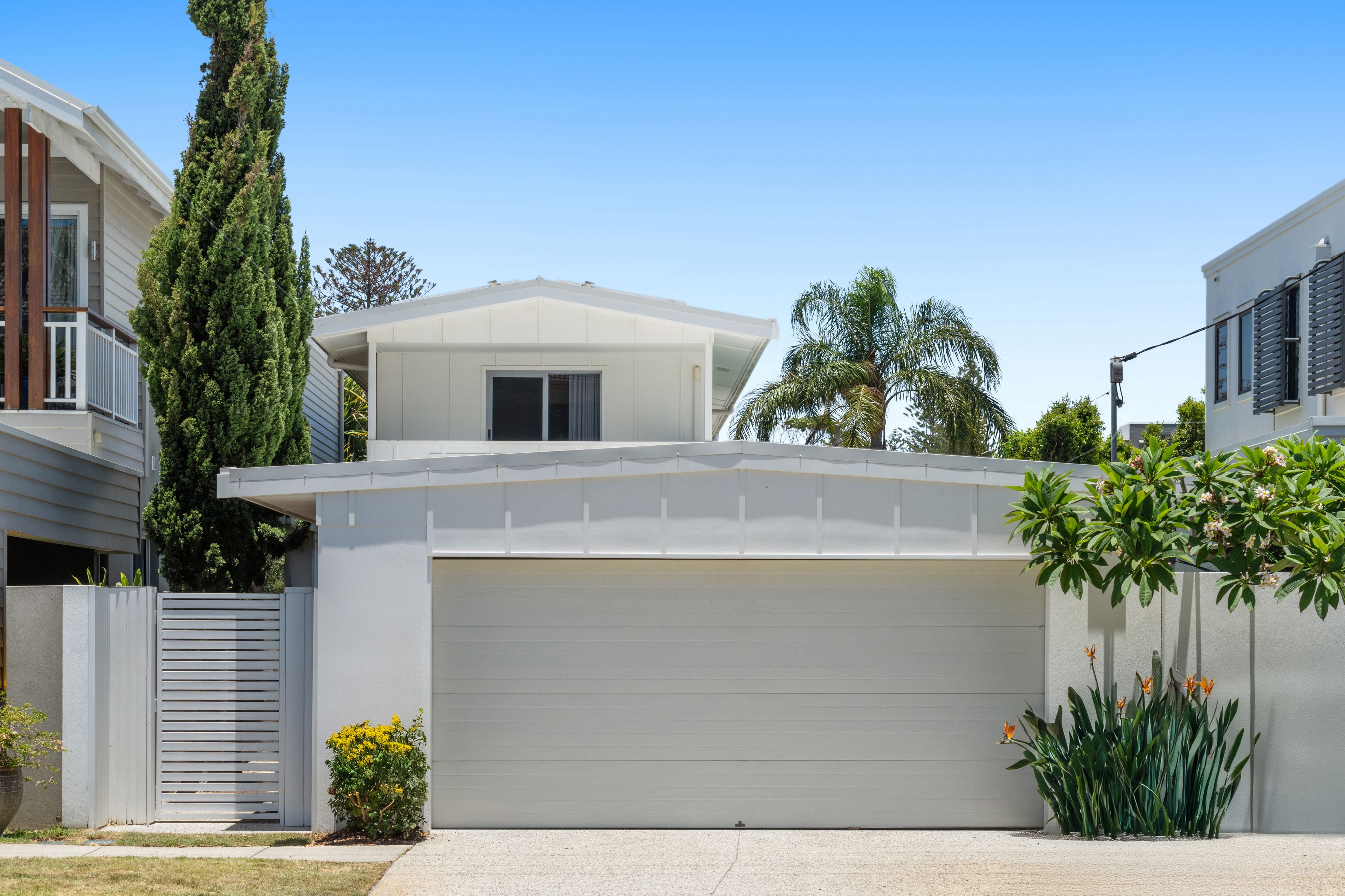 16 Santa Monica Road, Miami, QLD 4220