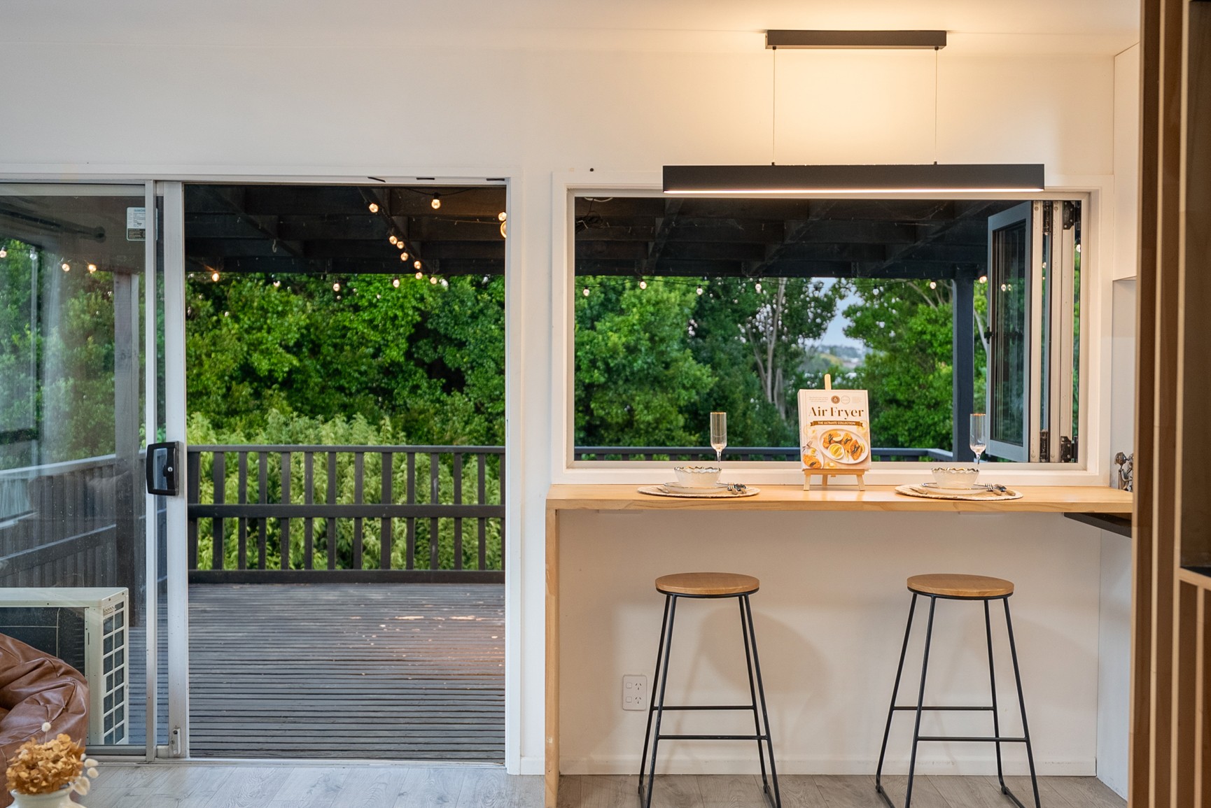 2/20 Celeste Place, Totara Vale, North Shore City