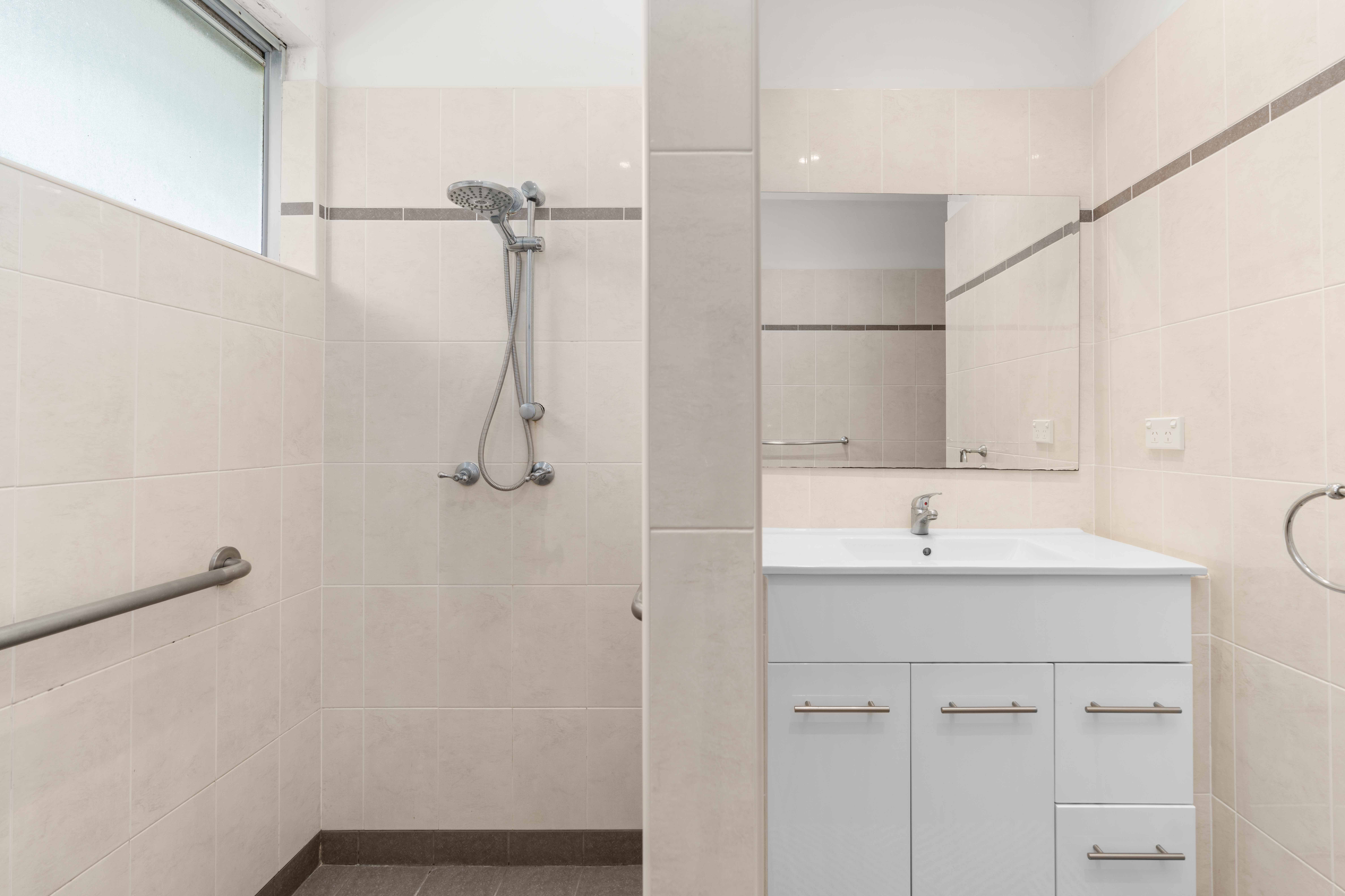 153 Osborne Street — photo 11 of 22
