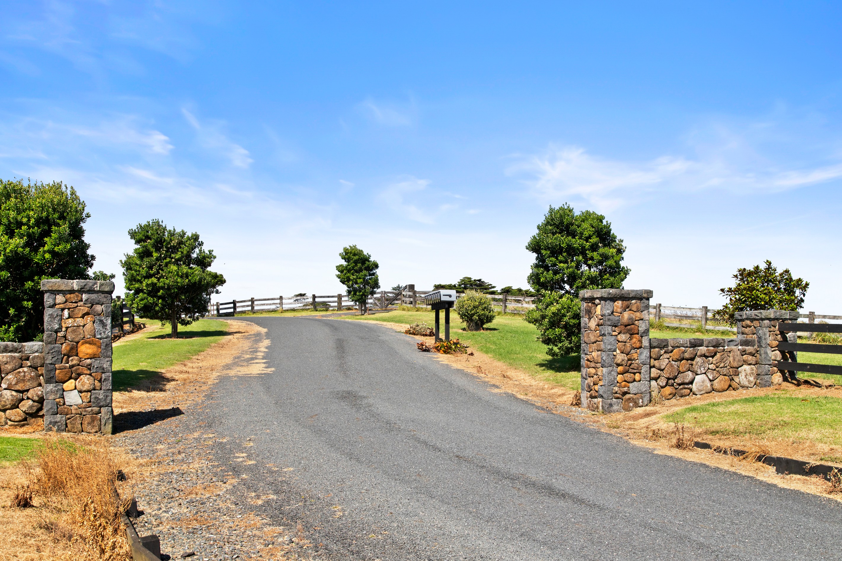 2 Chelsea Lee Lane, Pollok, Franklin