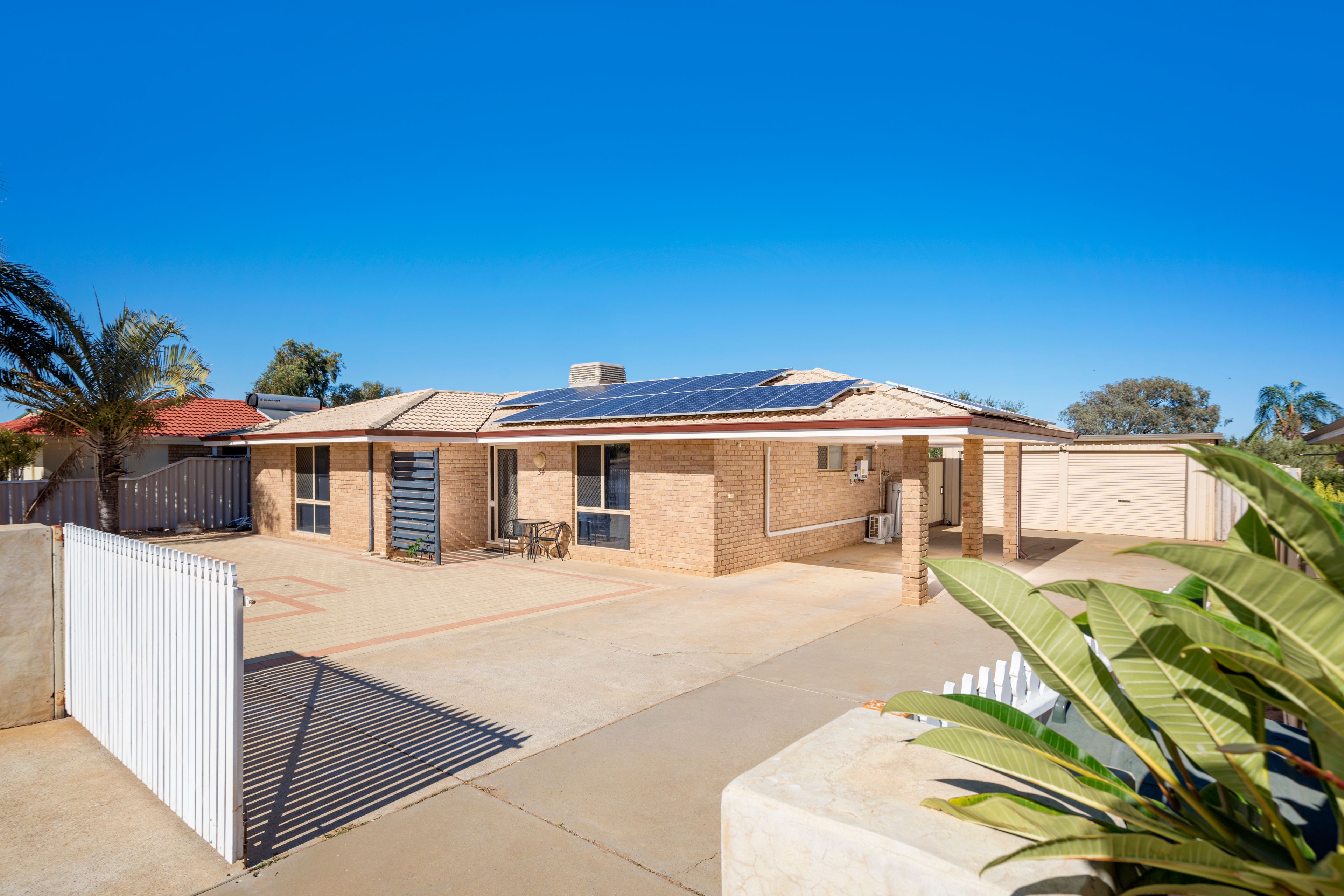 34 Pinyali Way, Waggrakine WA 6530