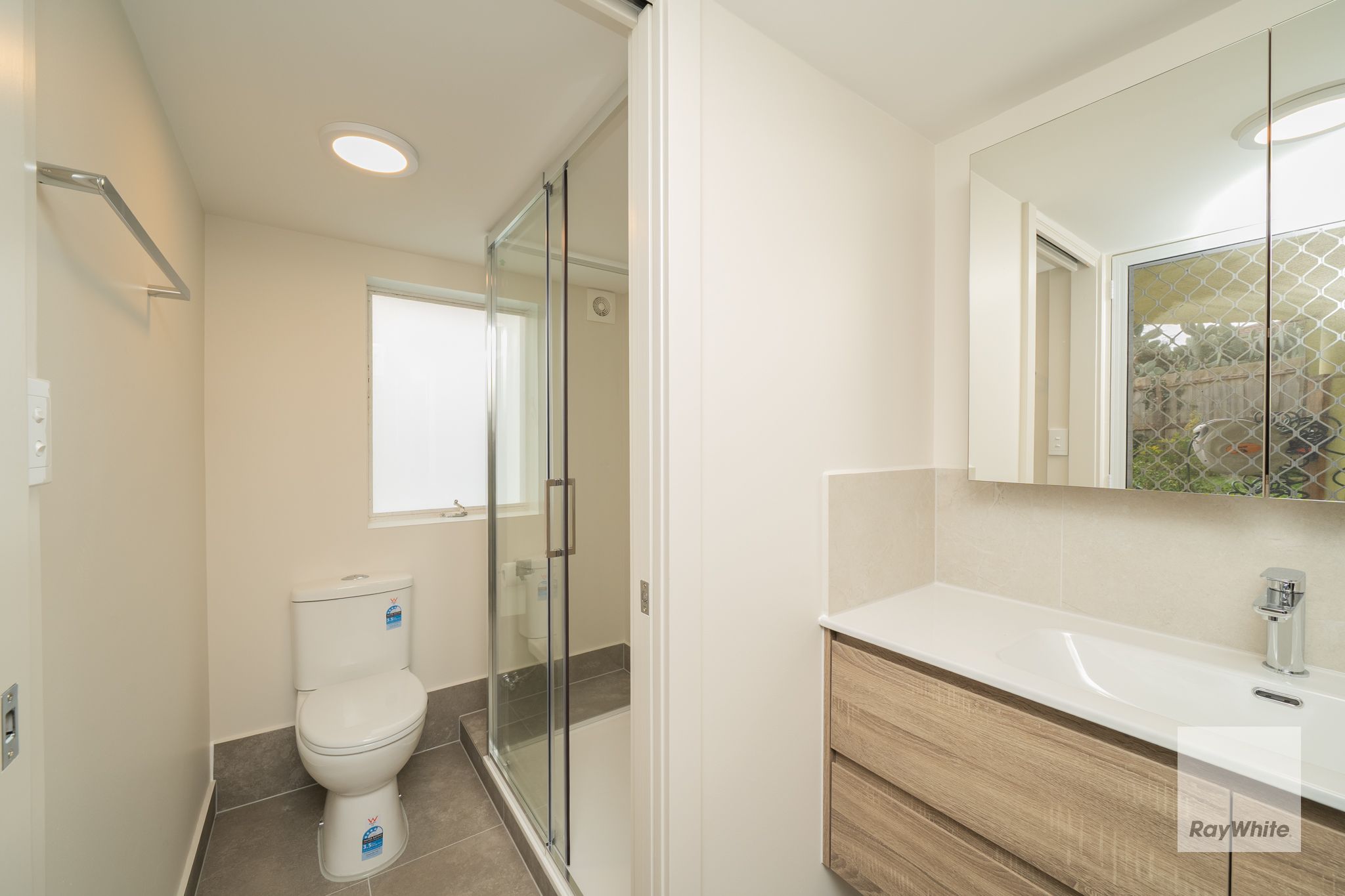 5 Amberley Court — photo 14 of 18