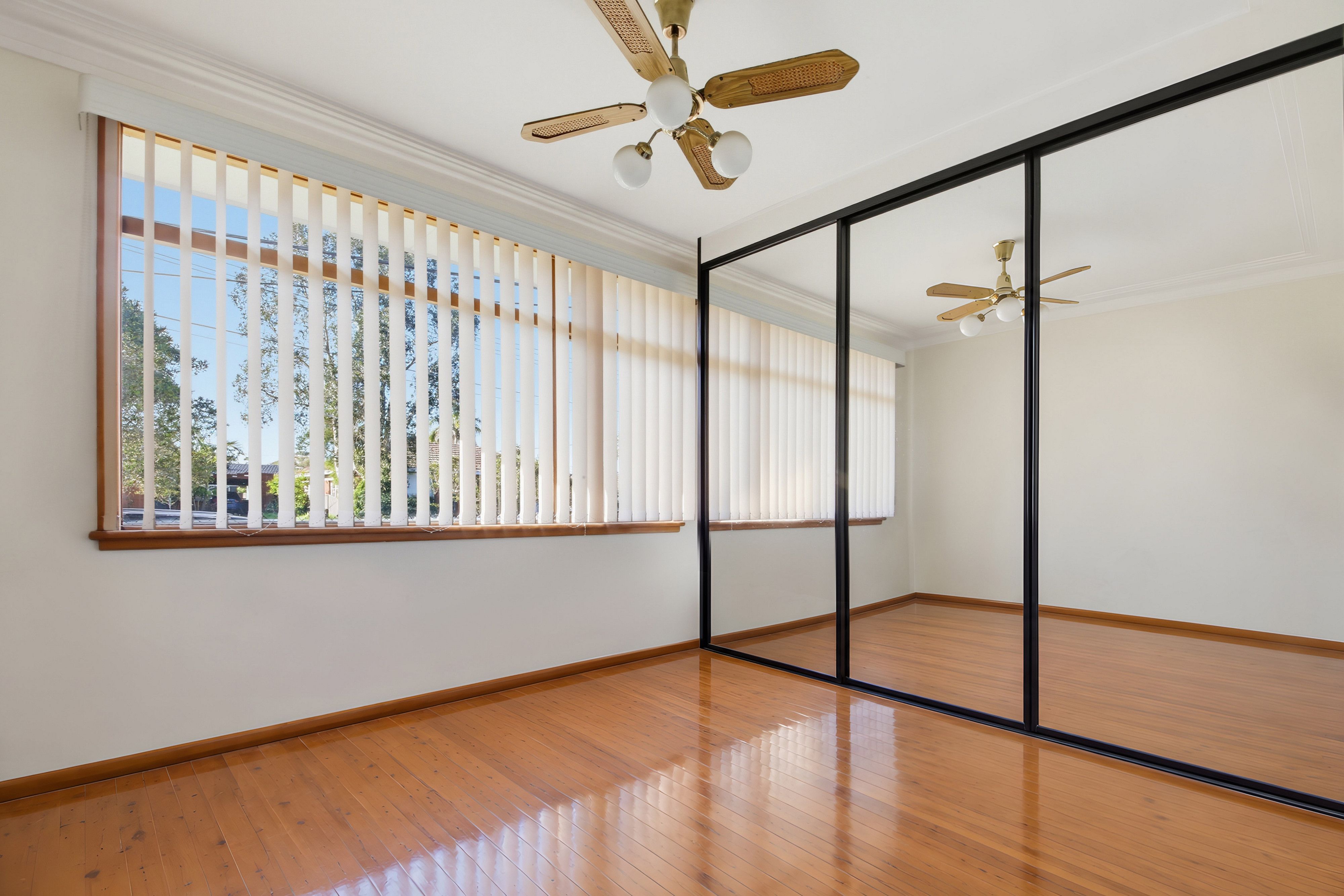 19 Buckwall Avenue — photo 7 of 13