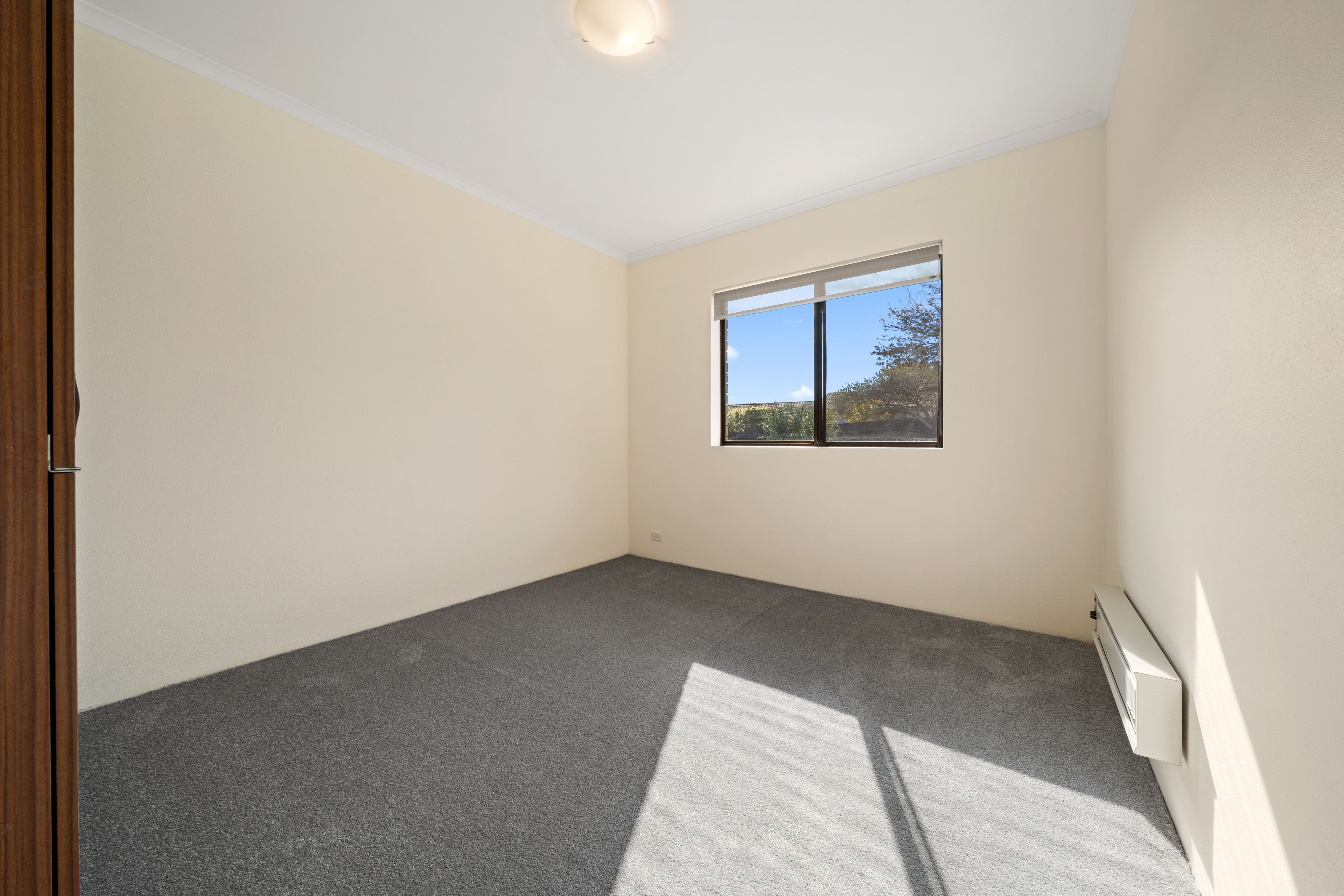 4 Gorrie Close — photo 13 of 19