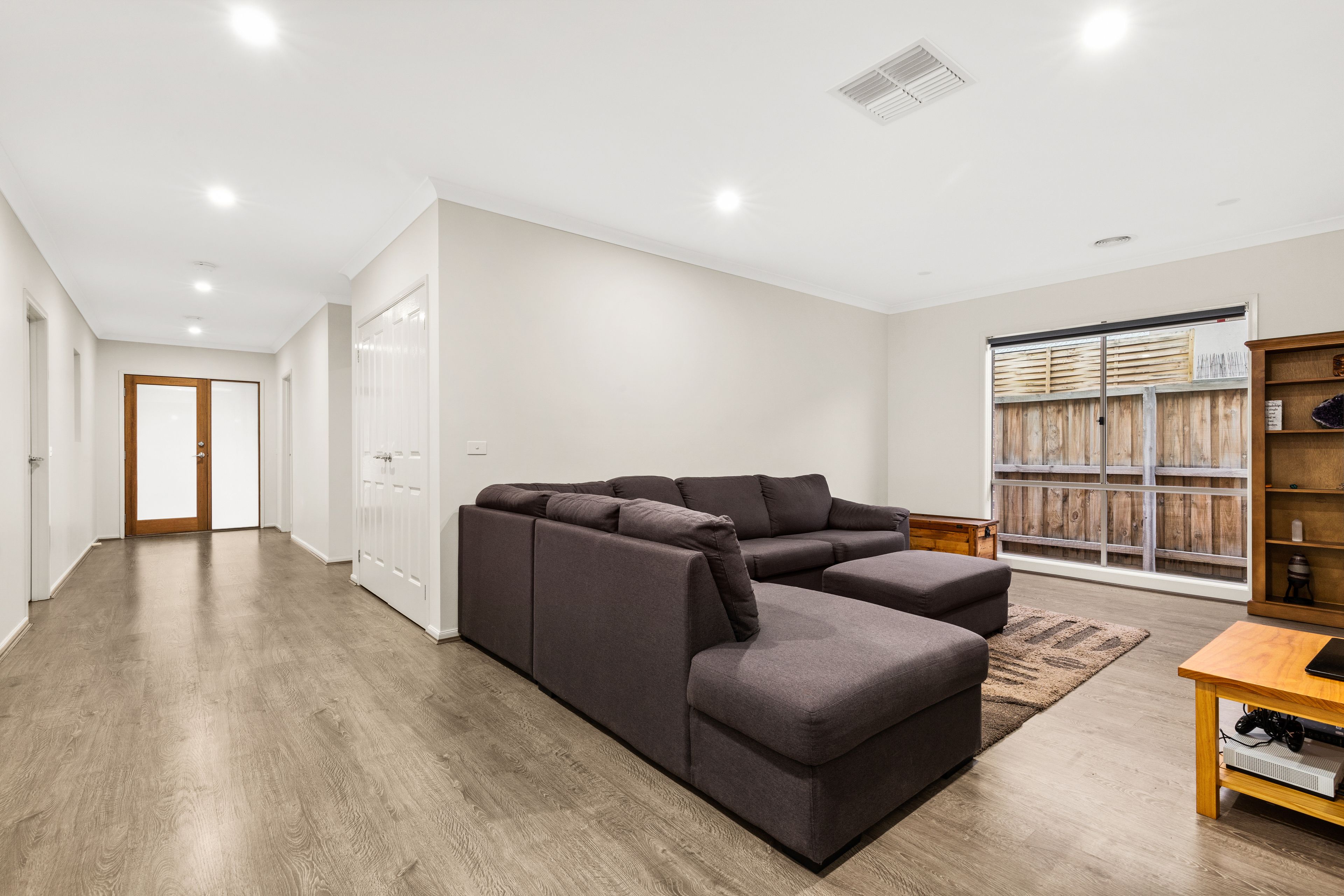 10 Lincoln Avenue, Officer, VIC 3809