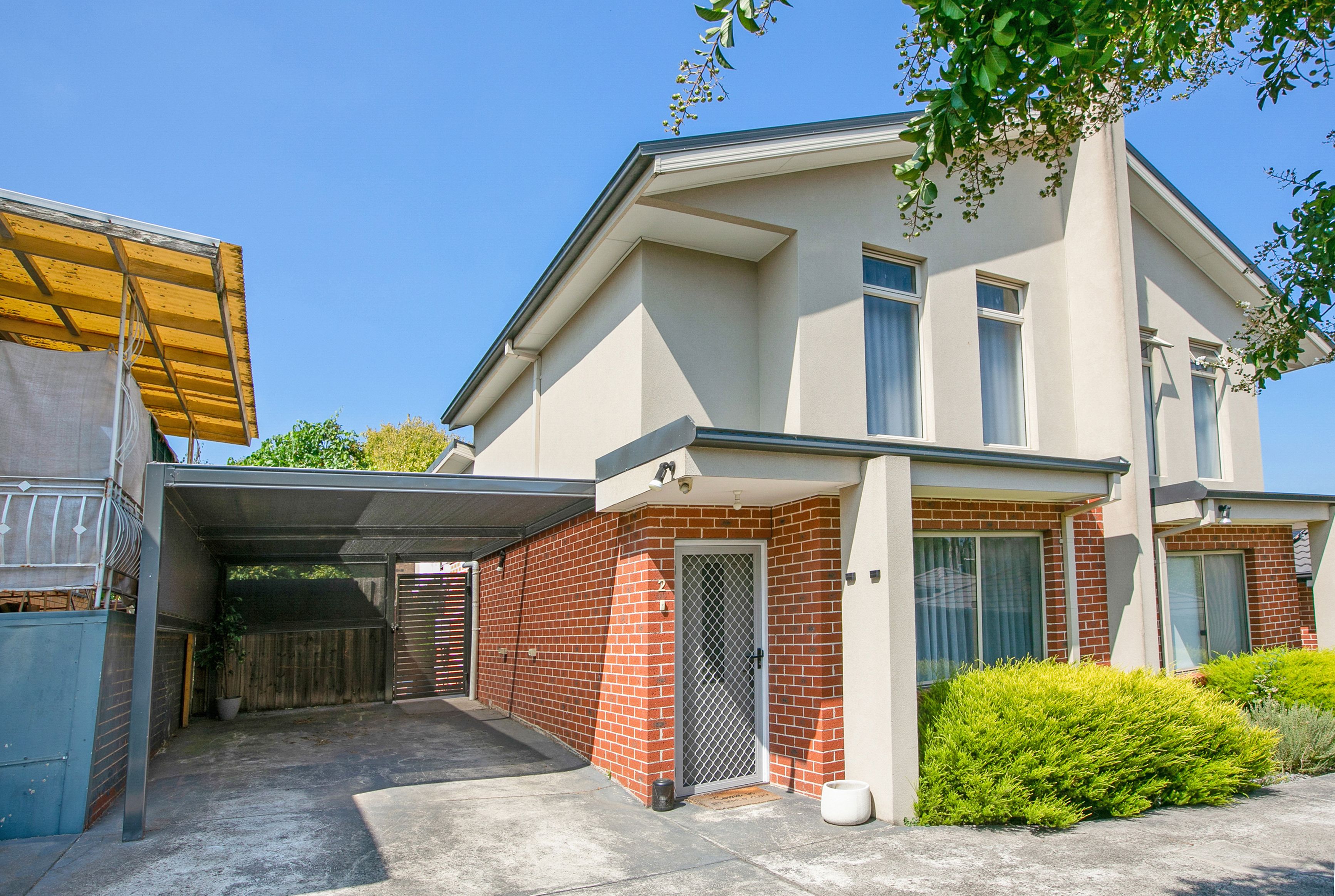 45 St Vigeons Road, Reservoir VIC 3073