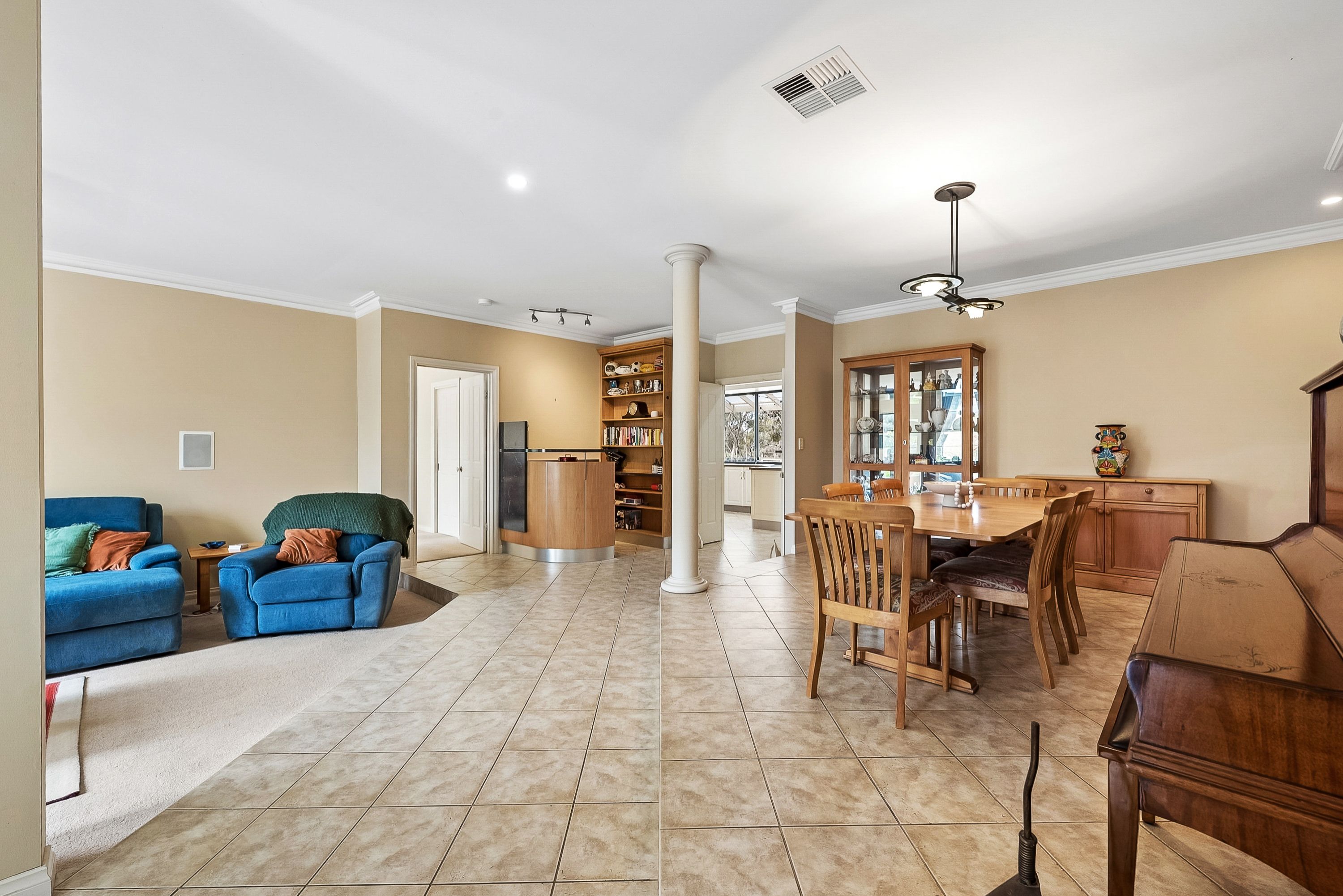 29 Horseshoe Drive — photo 5 of 30