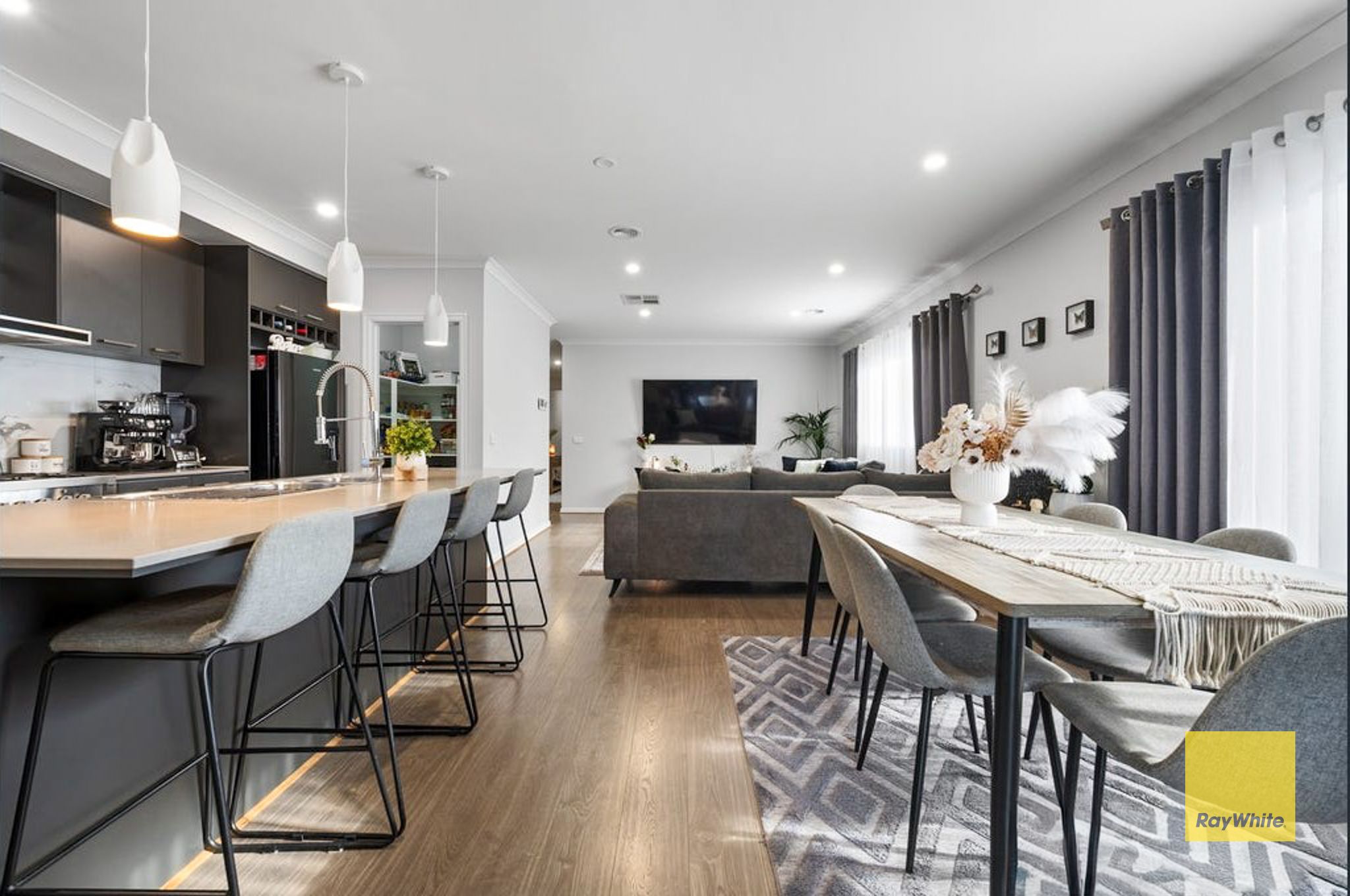 20 Amethyst Road — photo 8 of 26