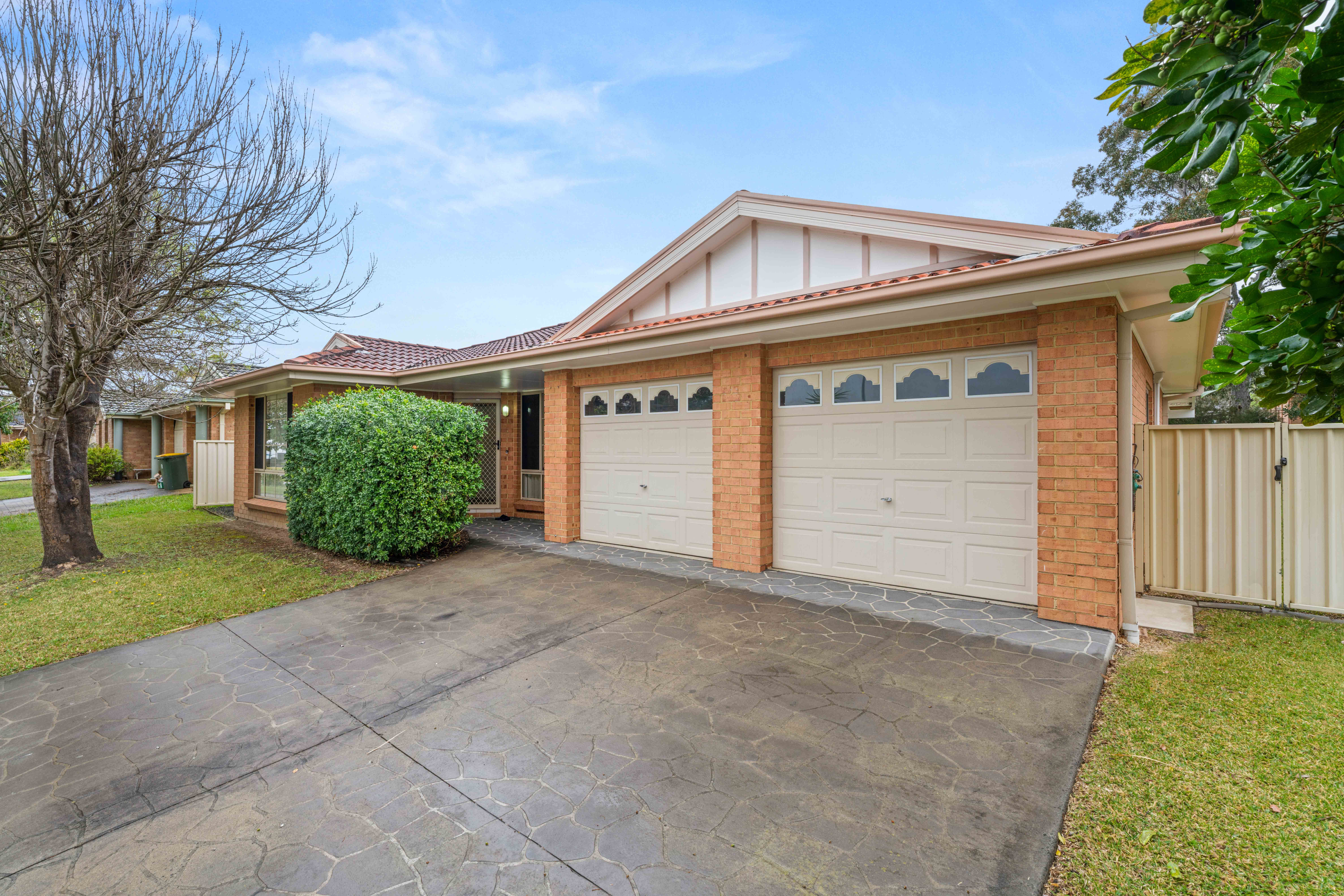 6 Marsden Close — photo 19 of 20