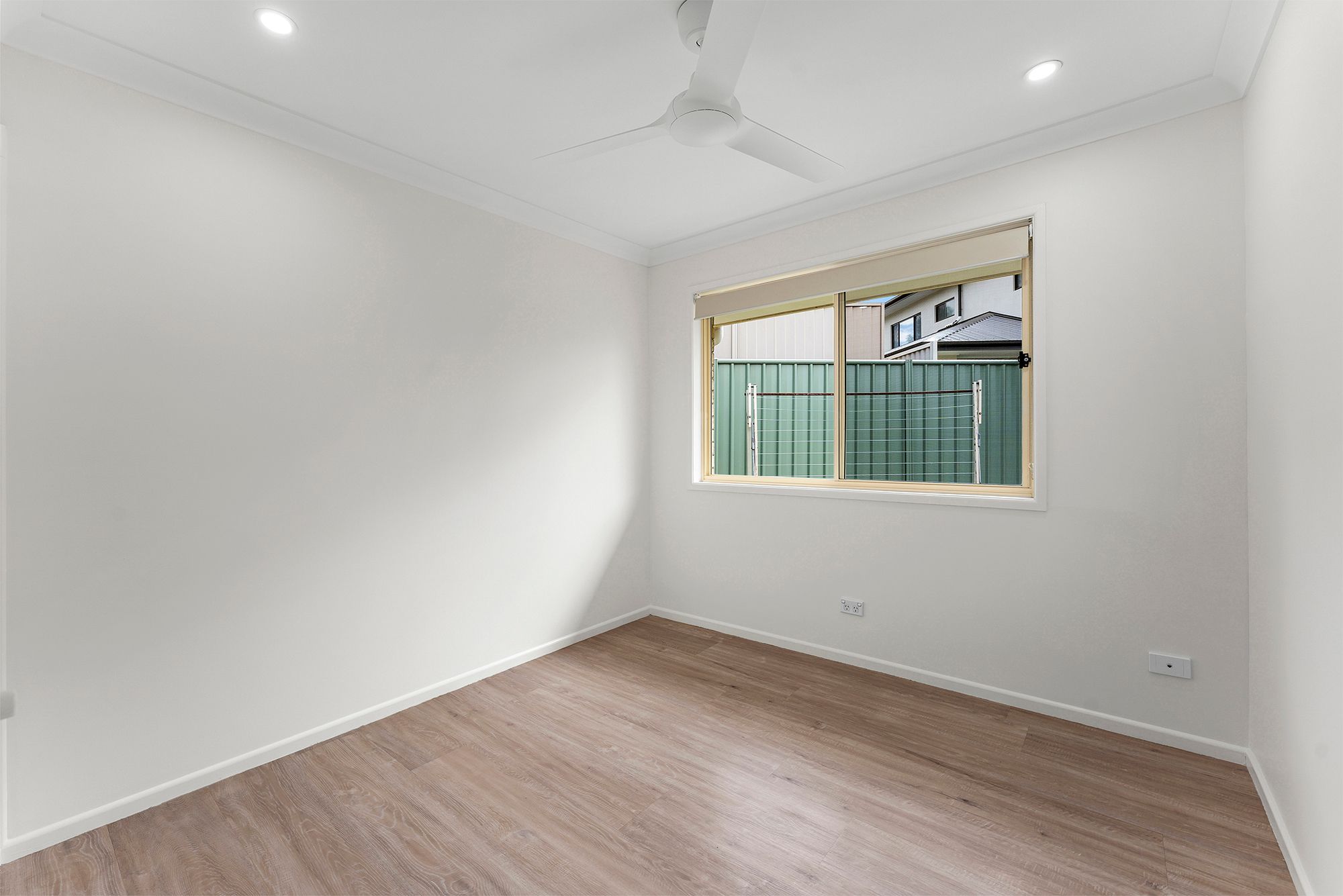 10/30 Lindeman Place — photo 13 of 18