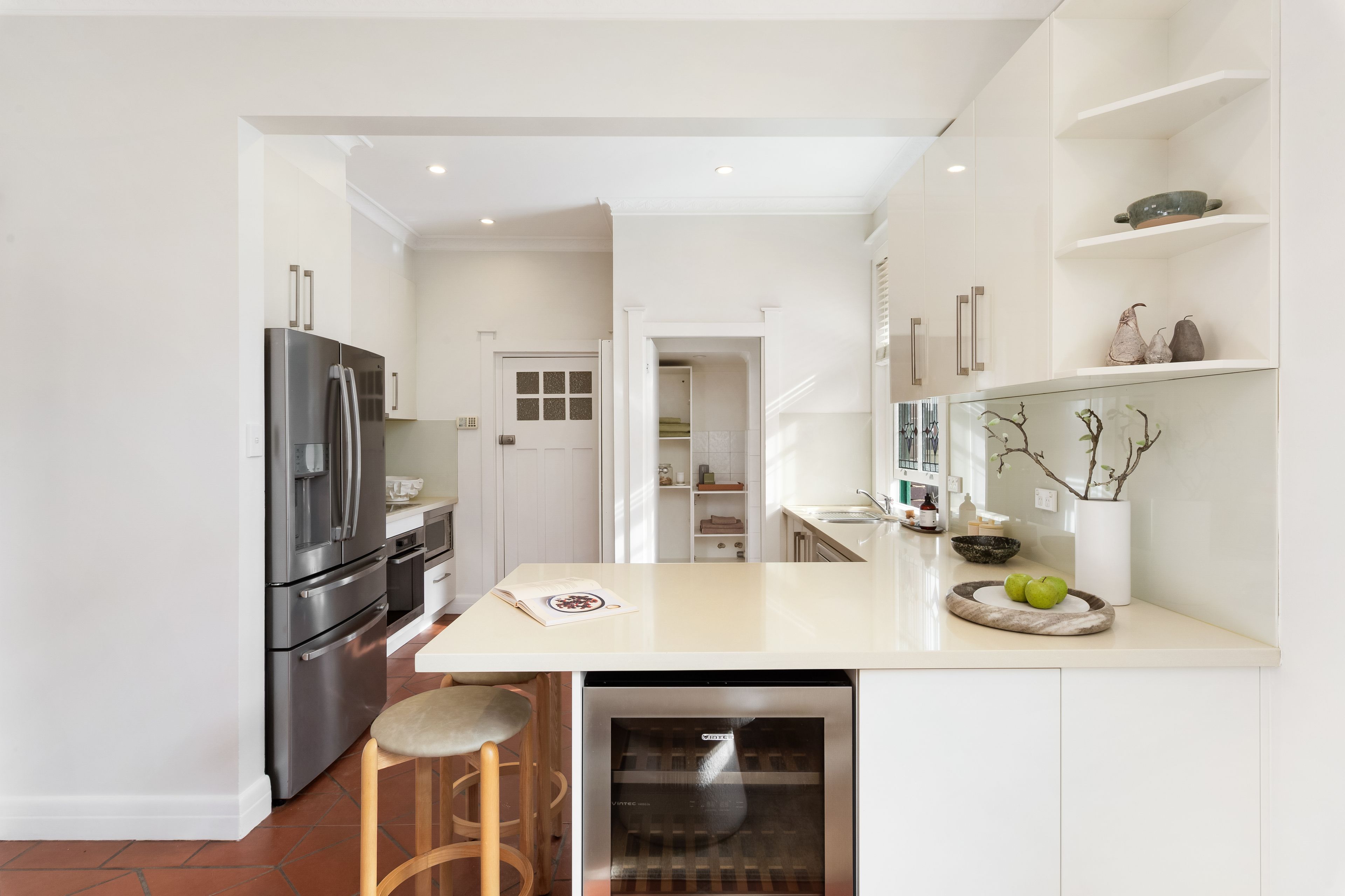 2/142 Oberon Street — photo 7 of 15