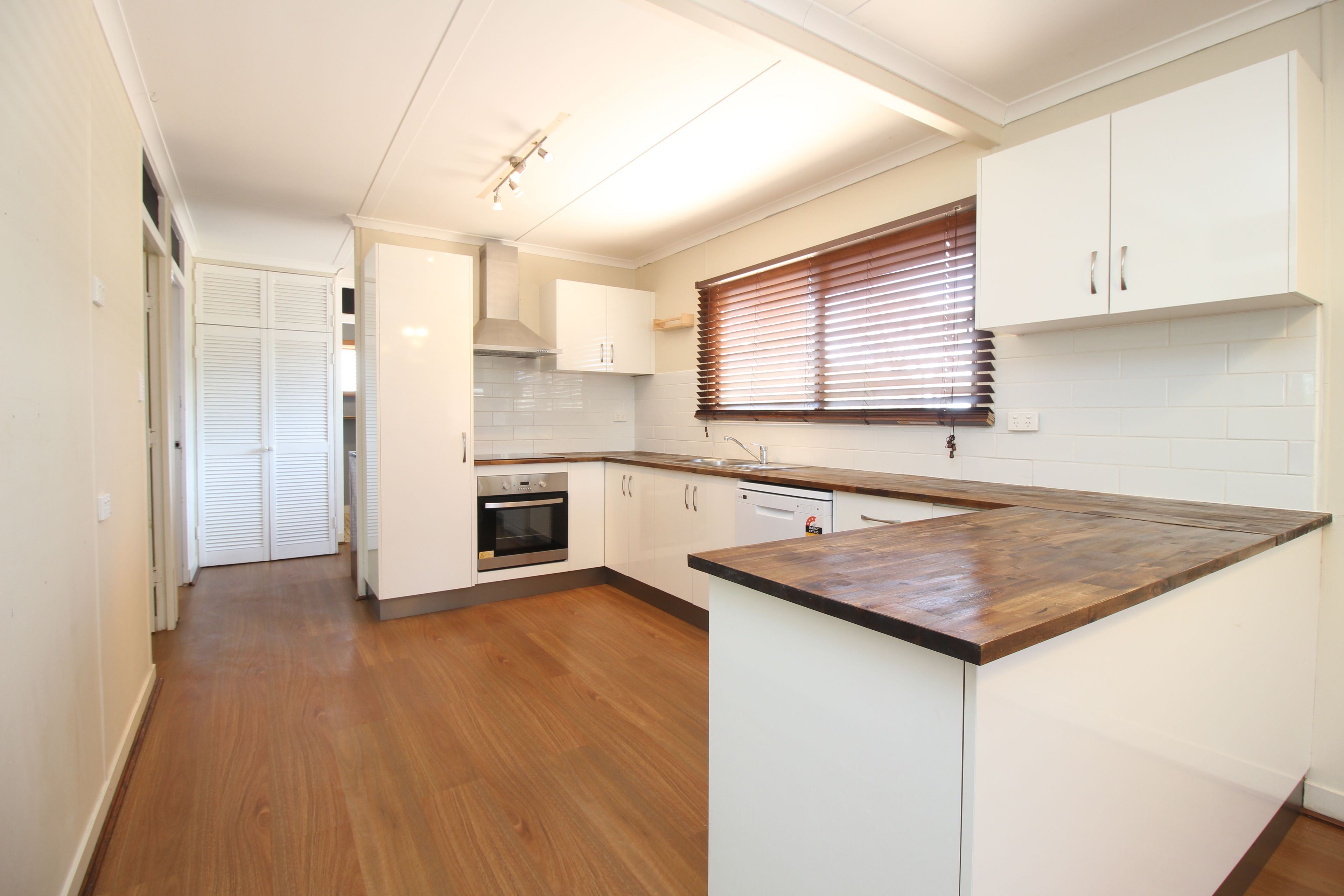 11 Retro Street, Capella, QLD 4723
