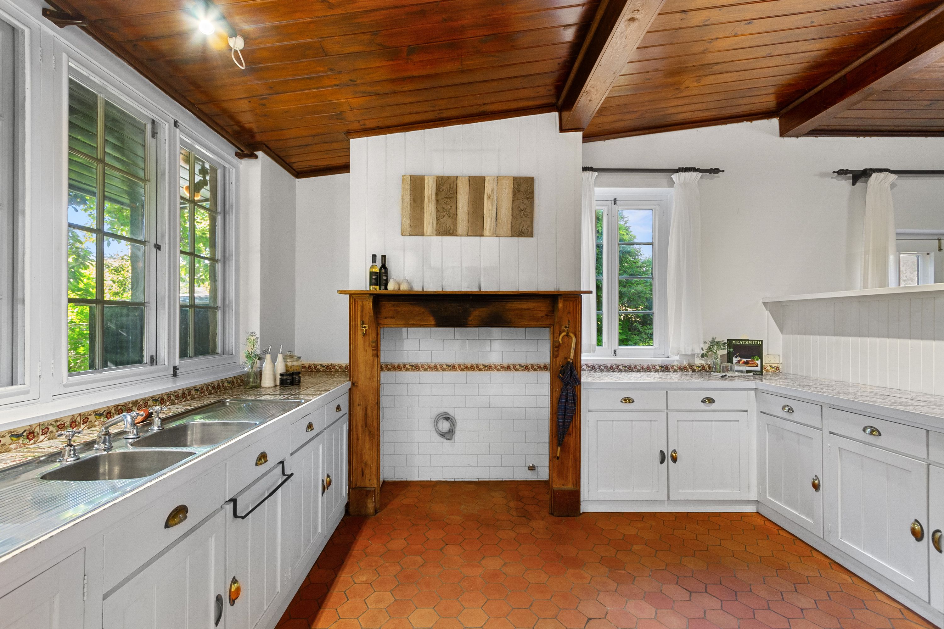 7831 Horrocks Highway — photo 14 of 30