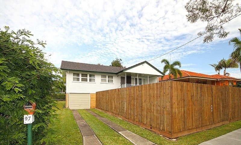 97 Sandon Street, Graceville, QLD 4075