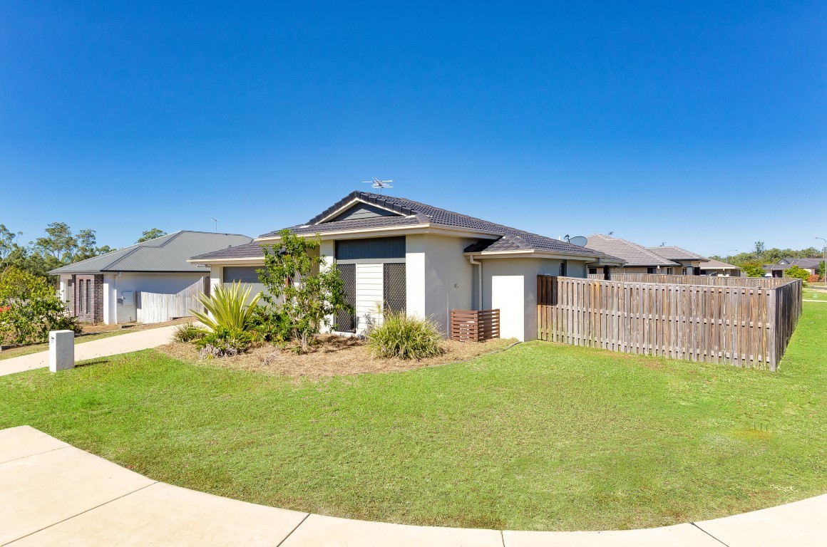74/1 Pipit Place, Glen Eden, QLD 4680