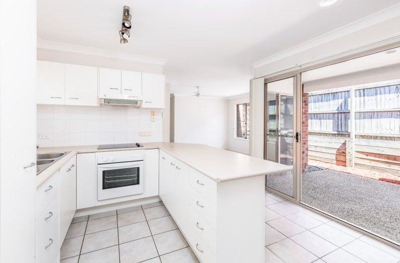 18 Yale Circuit, Forest Lake, QLD 4078