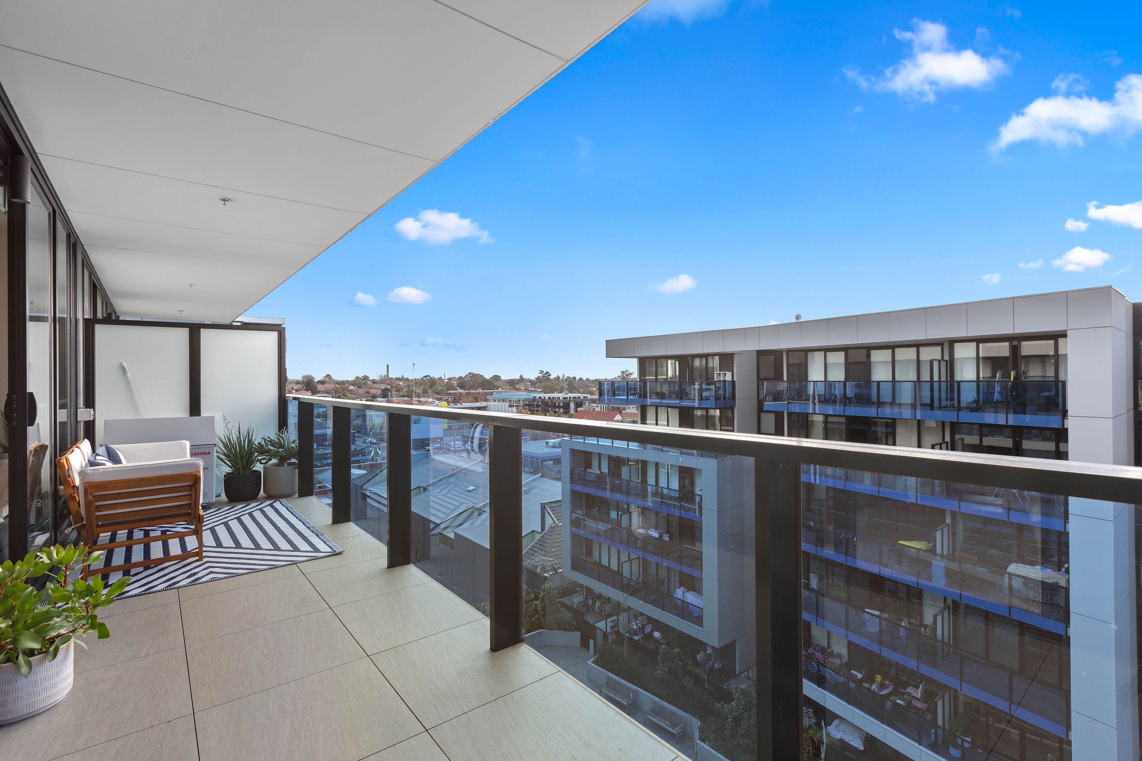 8 Railway Road, Cheltenham VIC 3192