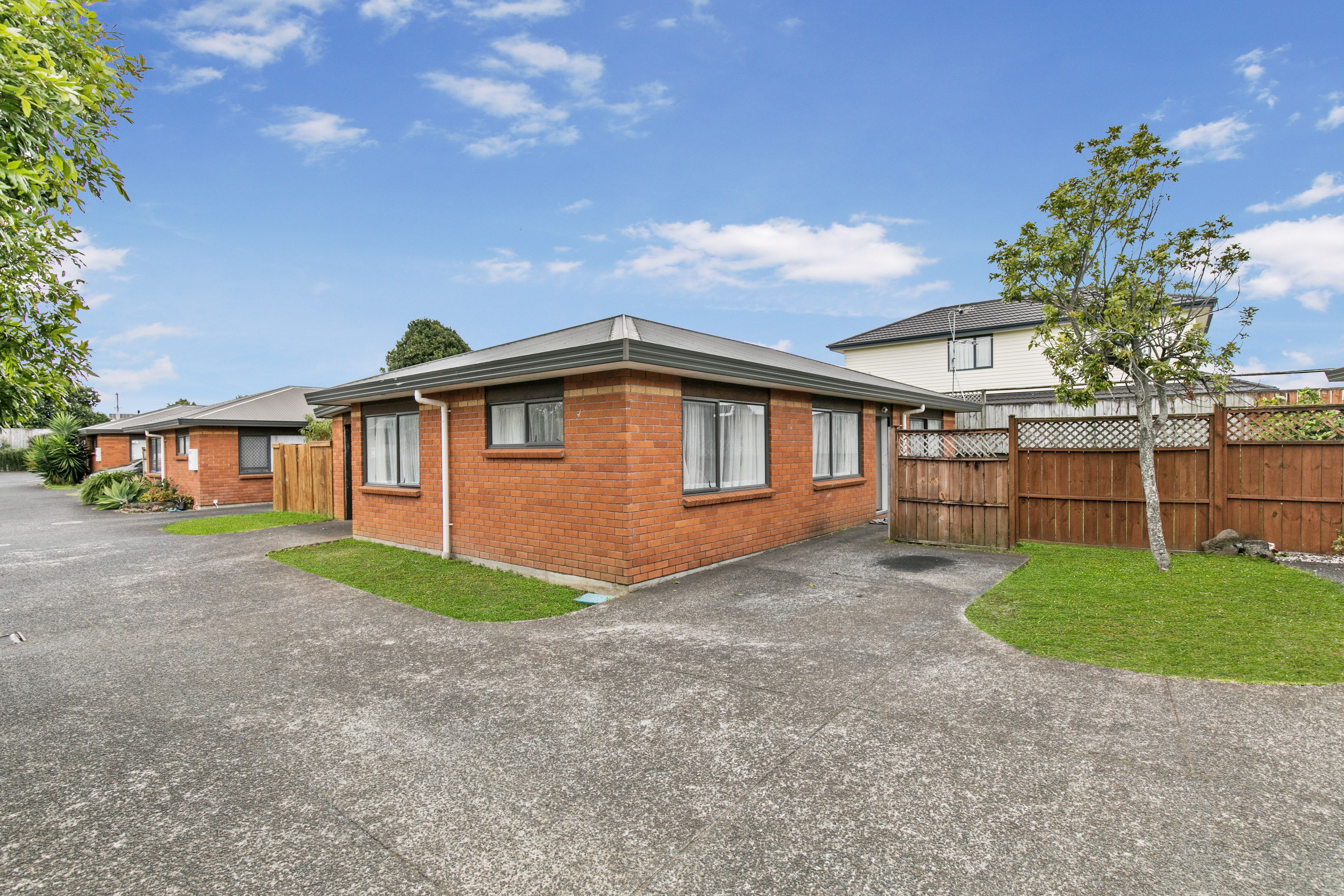A-1/7 Mona Avenue, Mangere Bridge, Manukau City